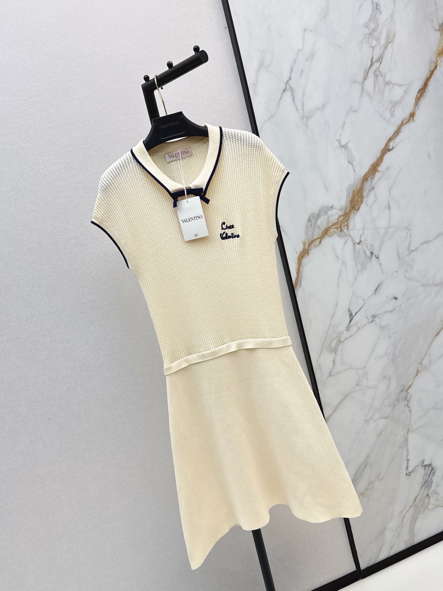 Valen 26ss bow knit dress