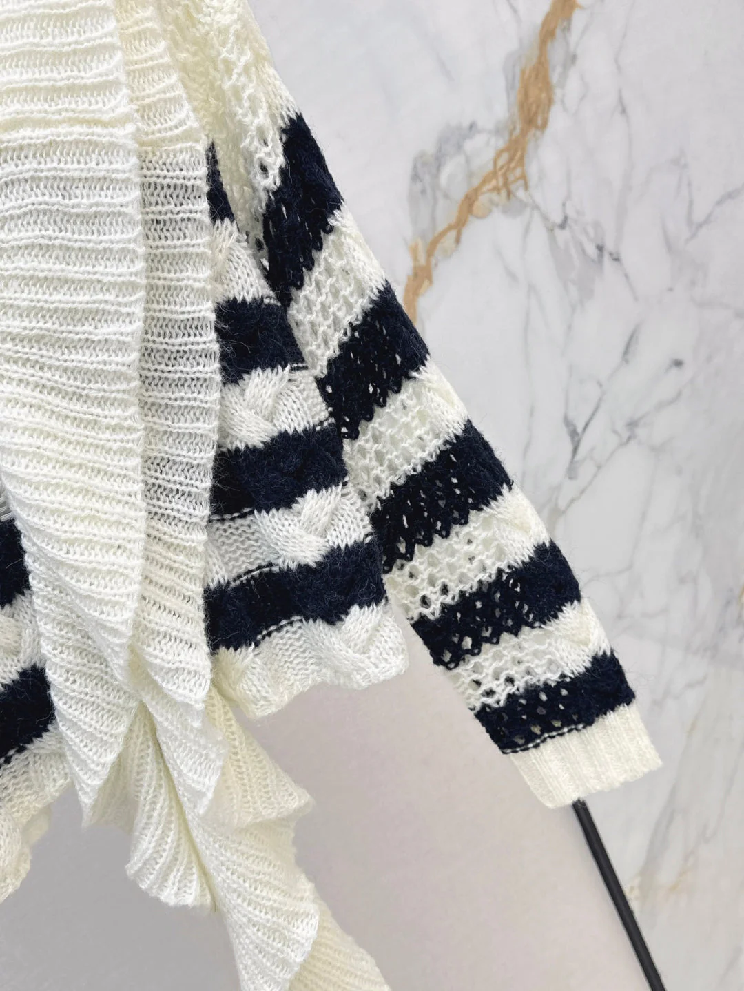 CD 25fw knitted sweater