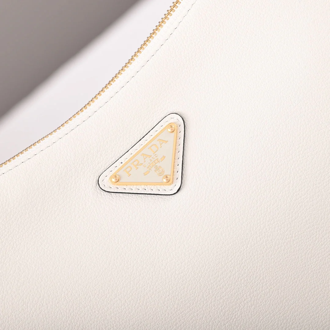 PD  Aimée large leather shoulder bag