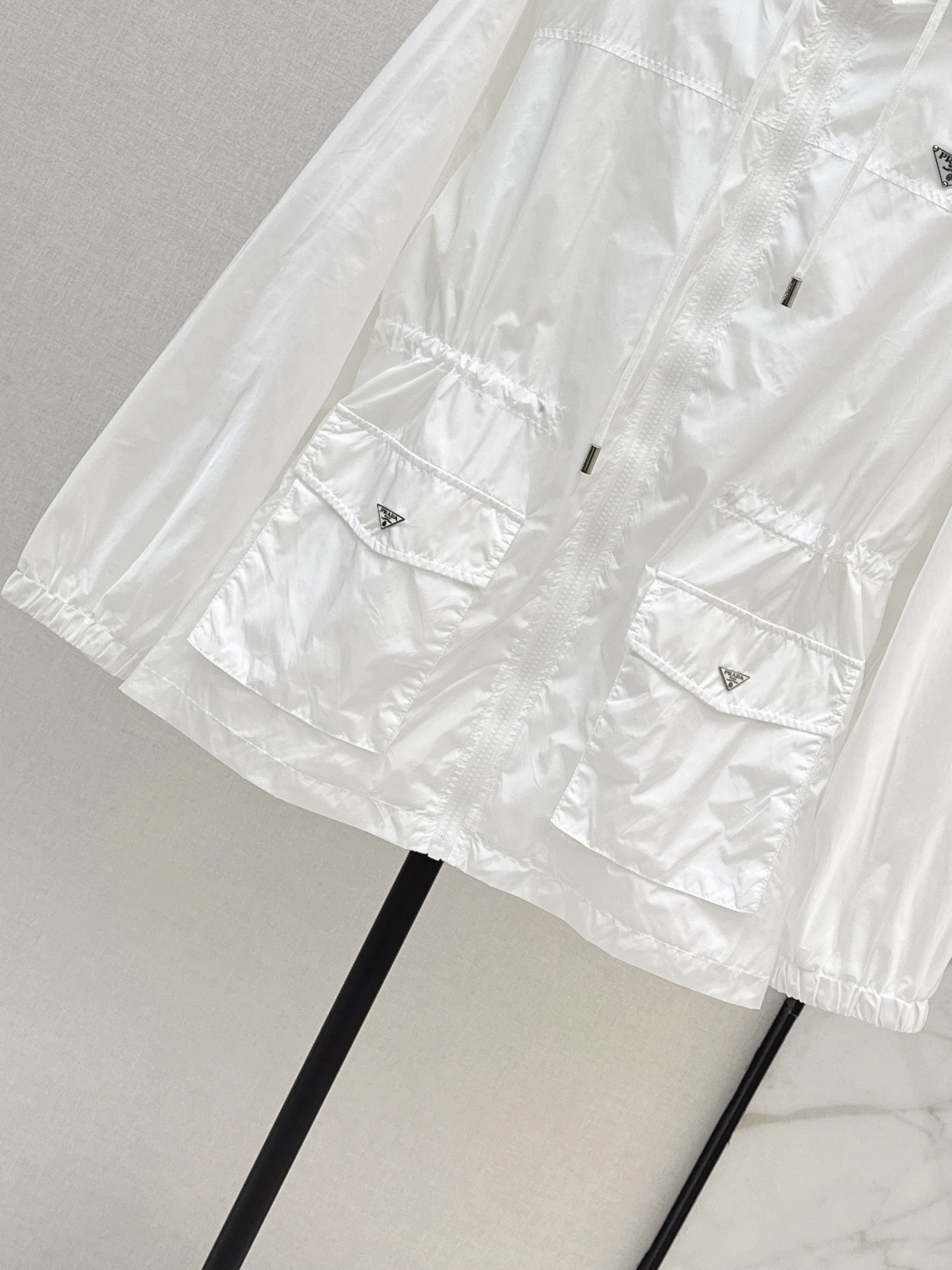 Pra 26SS Hooded Windbreaker Jacket