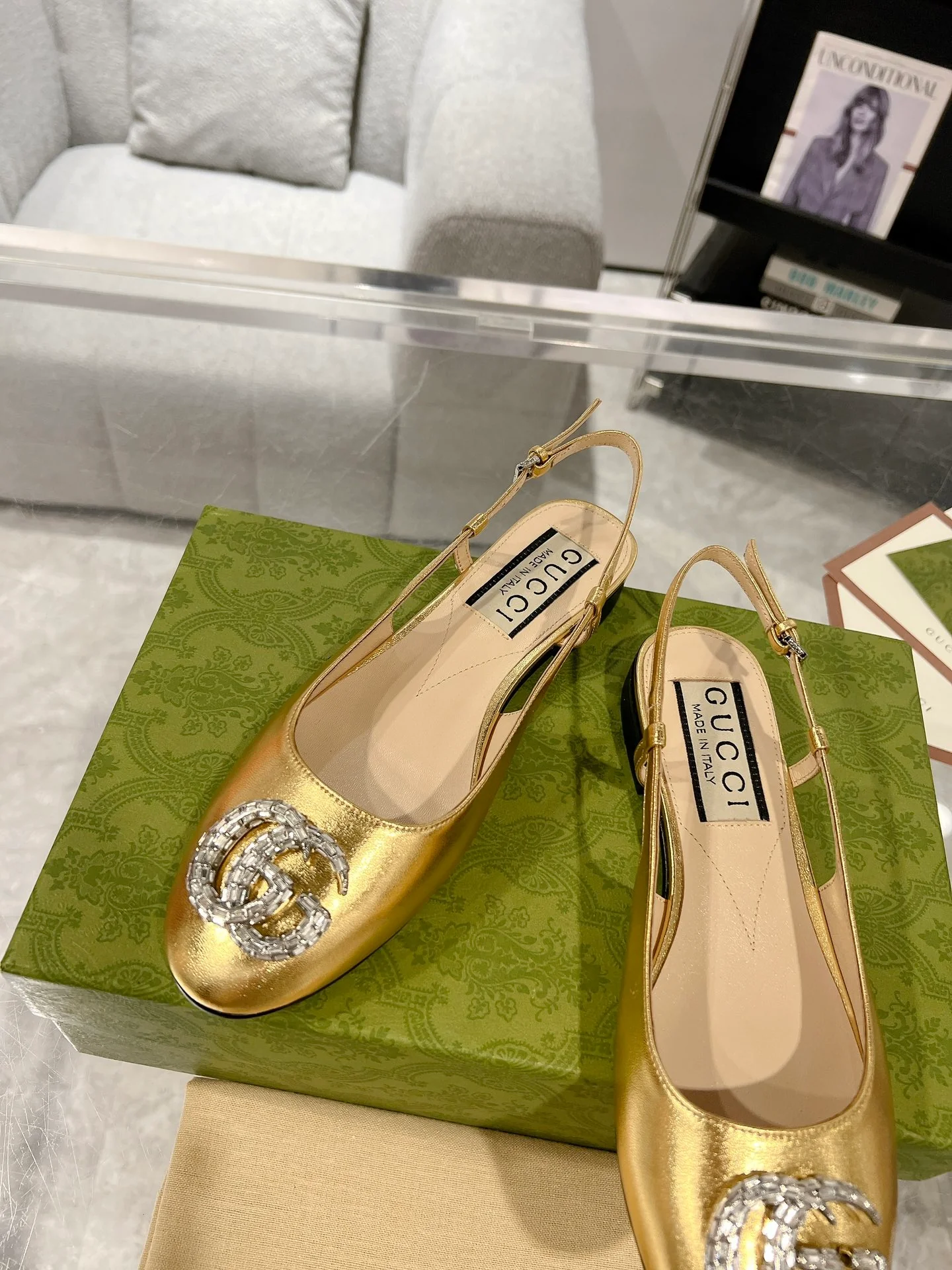 Gucc 25fw slingback flats with crystal diamond bling sandals