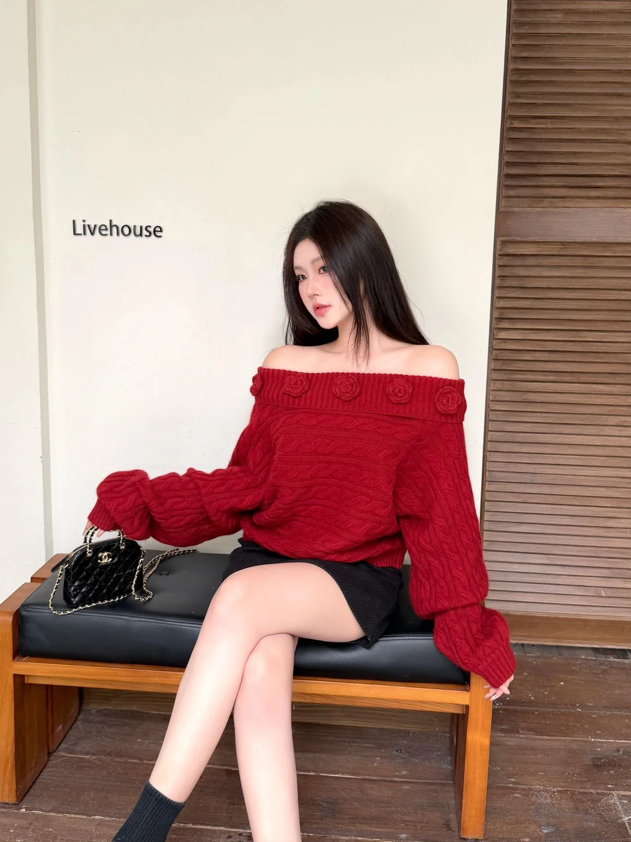 Chan 26ss off shoulder top sweater