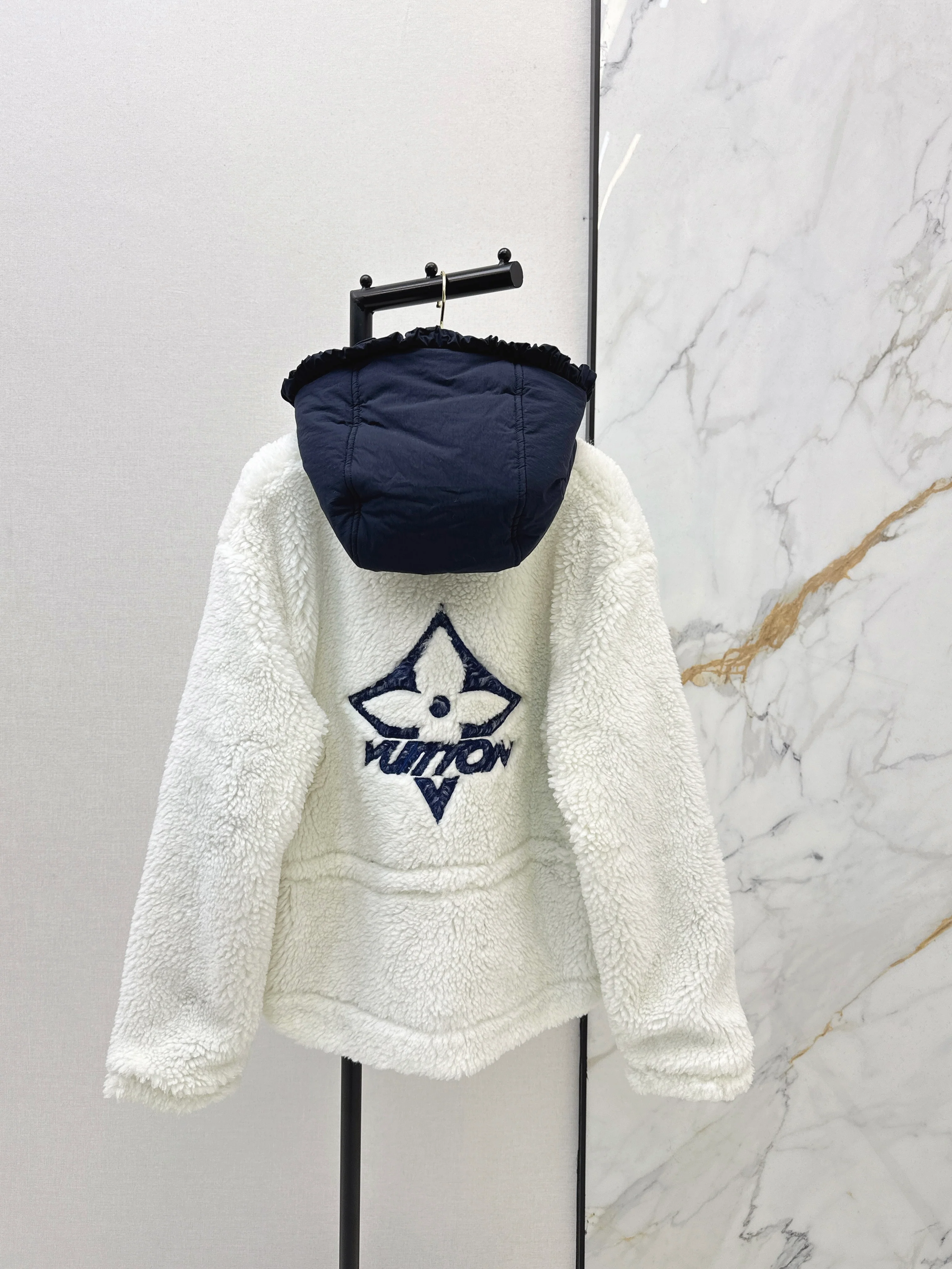 Loui 26ss fleece hooded jacket