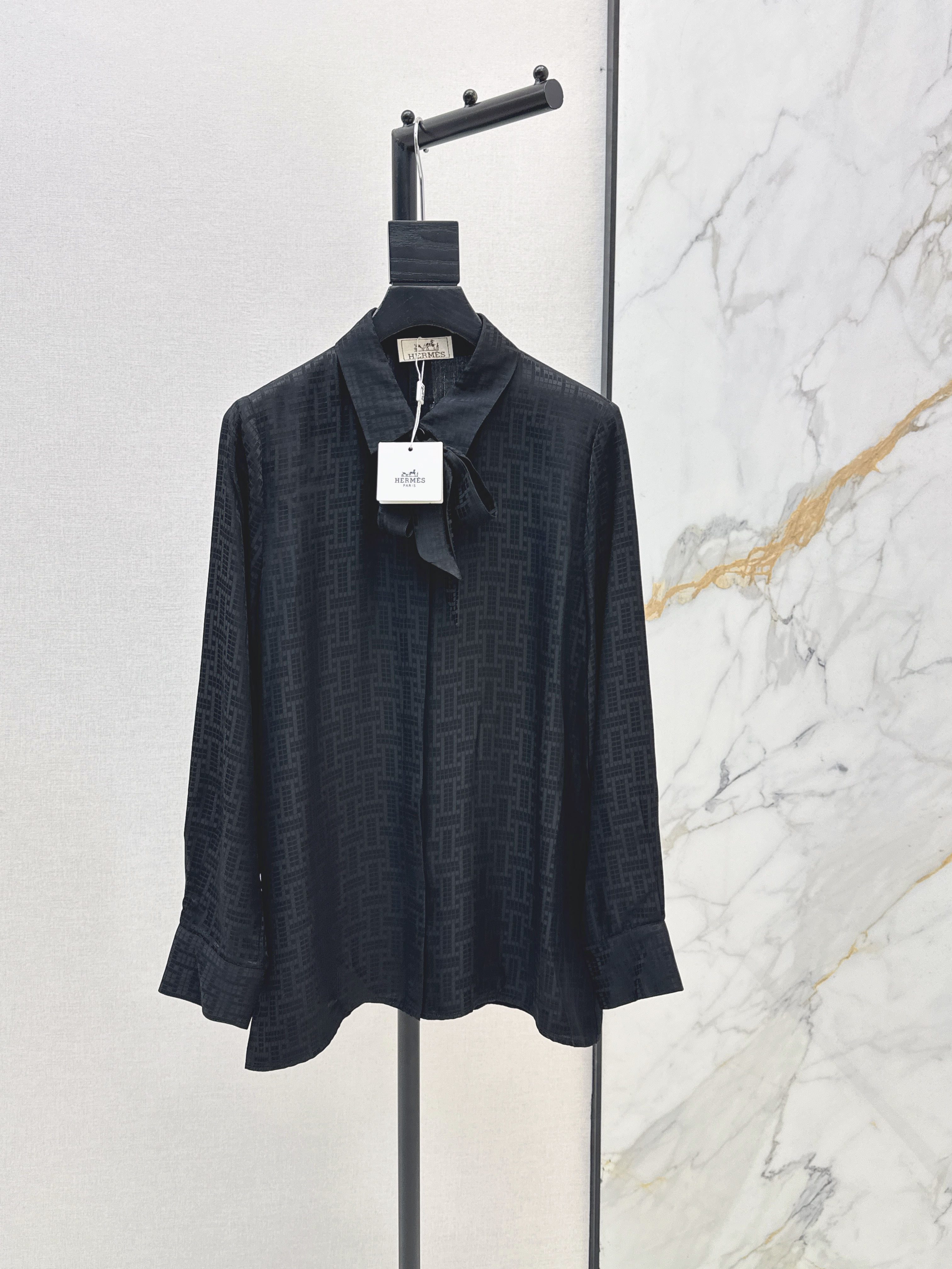 Her 26ss jacquard silk shirt