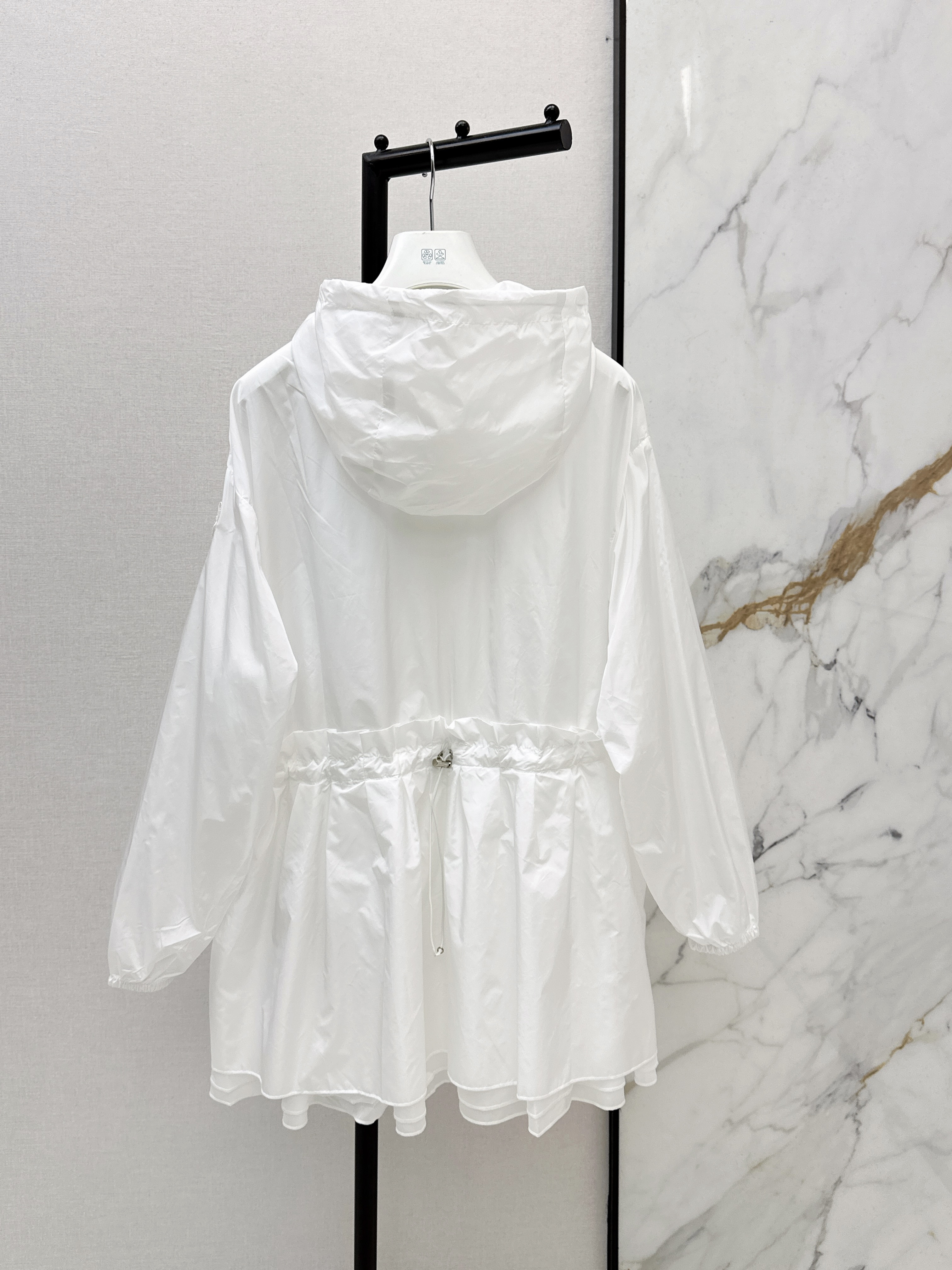 Monc 26ss trench coats