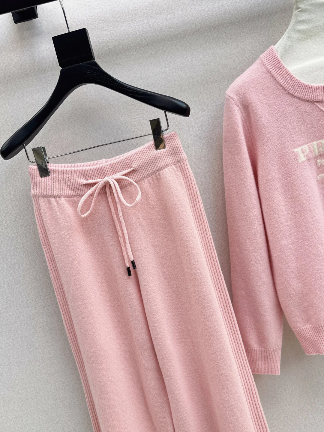 Pra 25fw sweater pants set