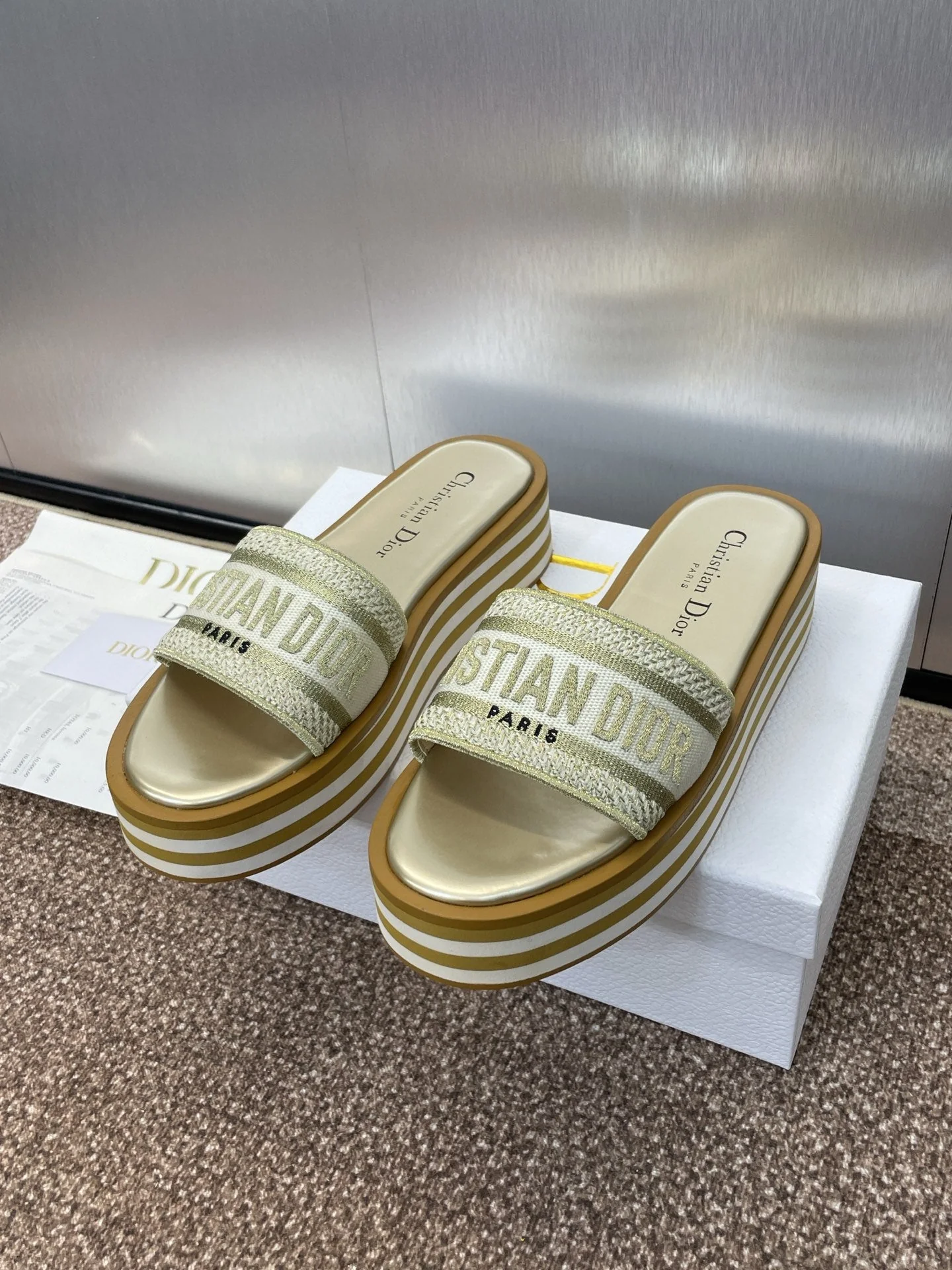 D 25ss ivieta dway slippers