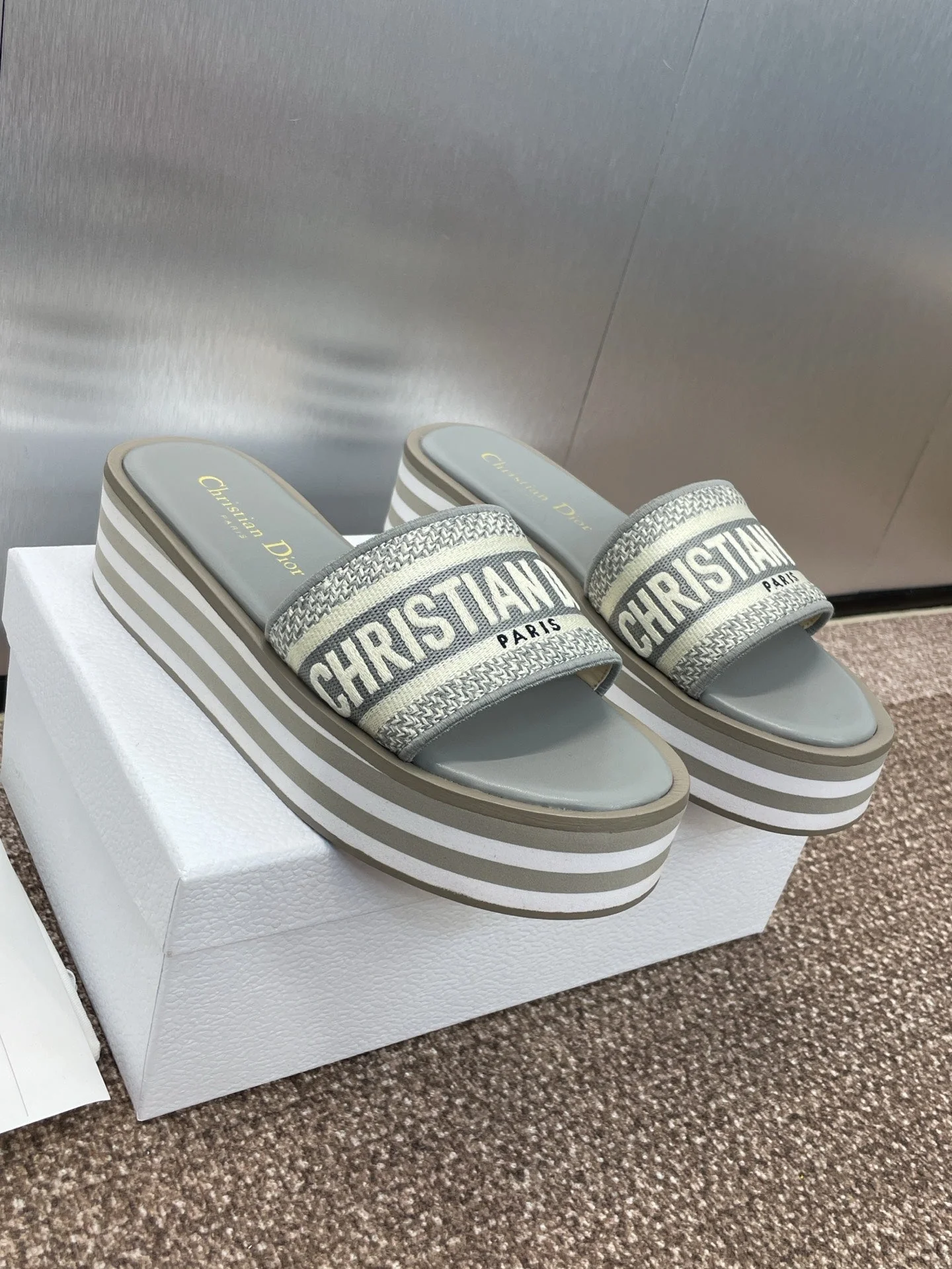 D 25ss ivieta dway slippers