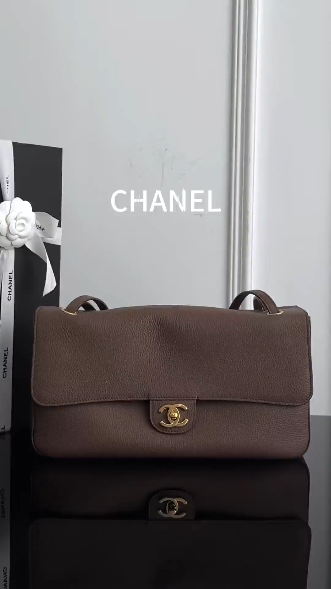 Chan 26S maxi flap bag