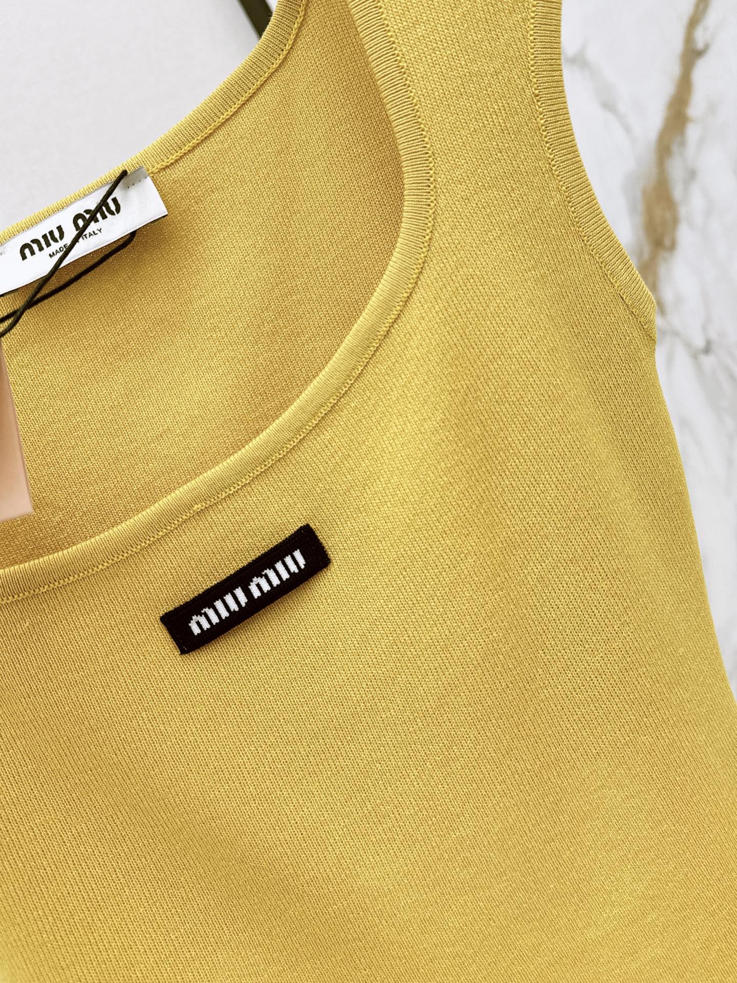 Miu 26ss knit dress