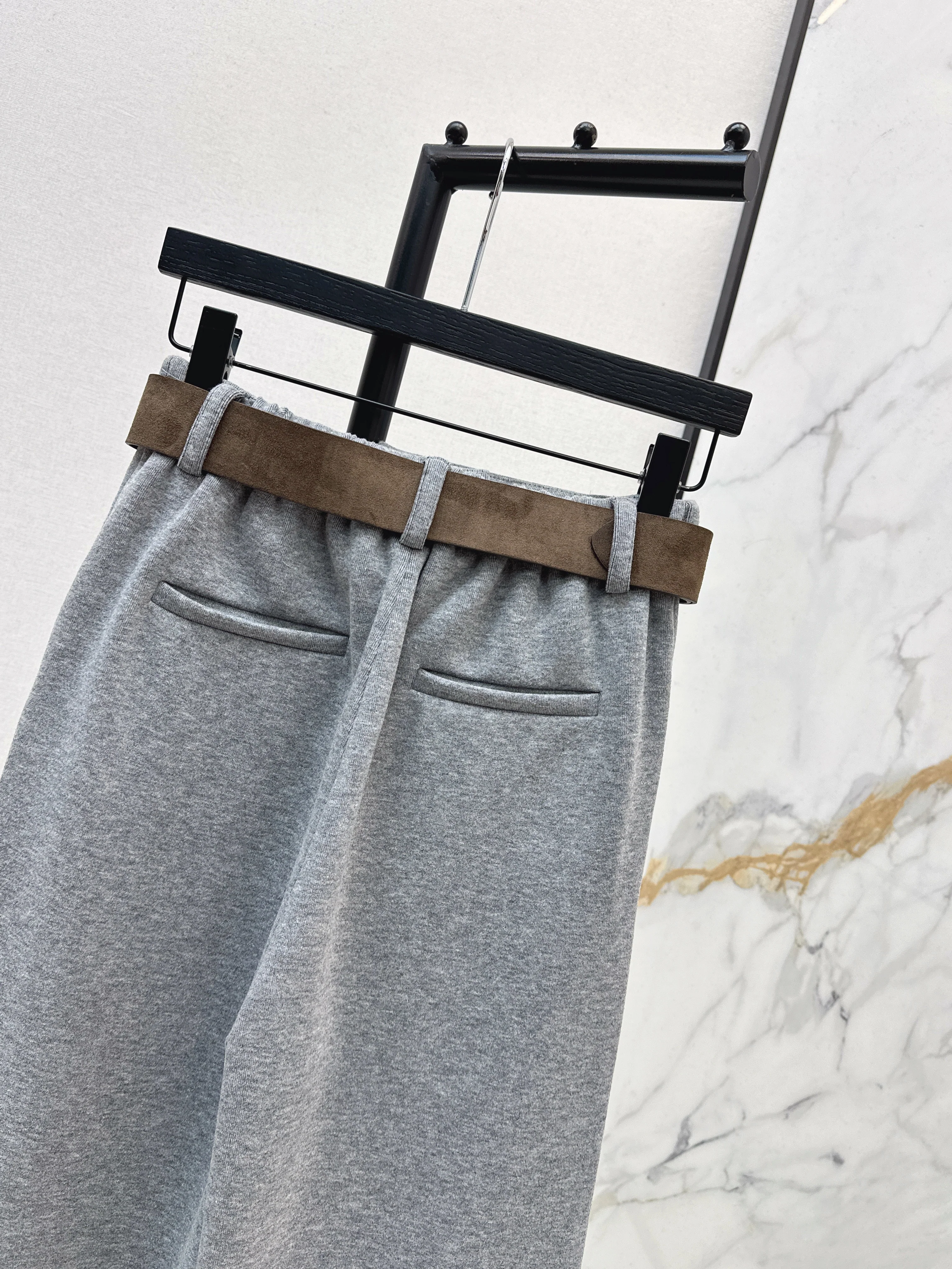 Brun 26ss straight pants with belted