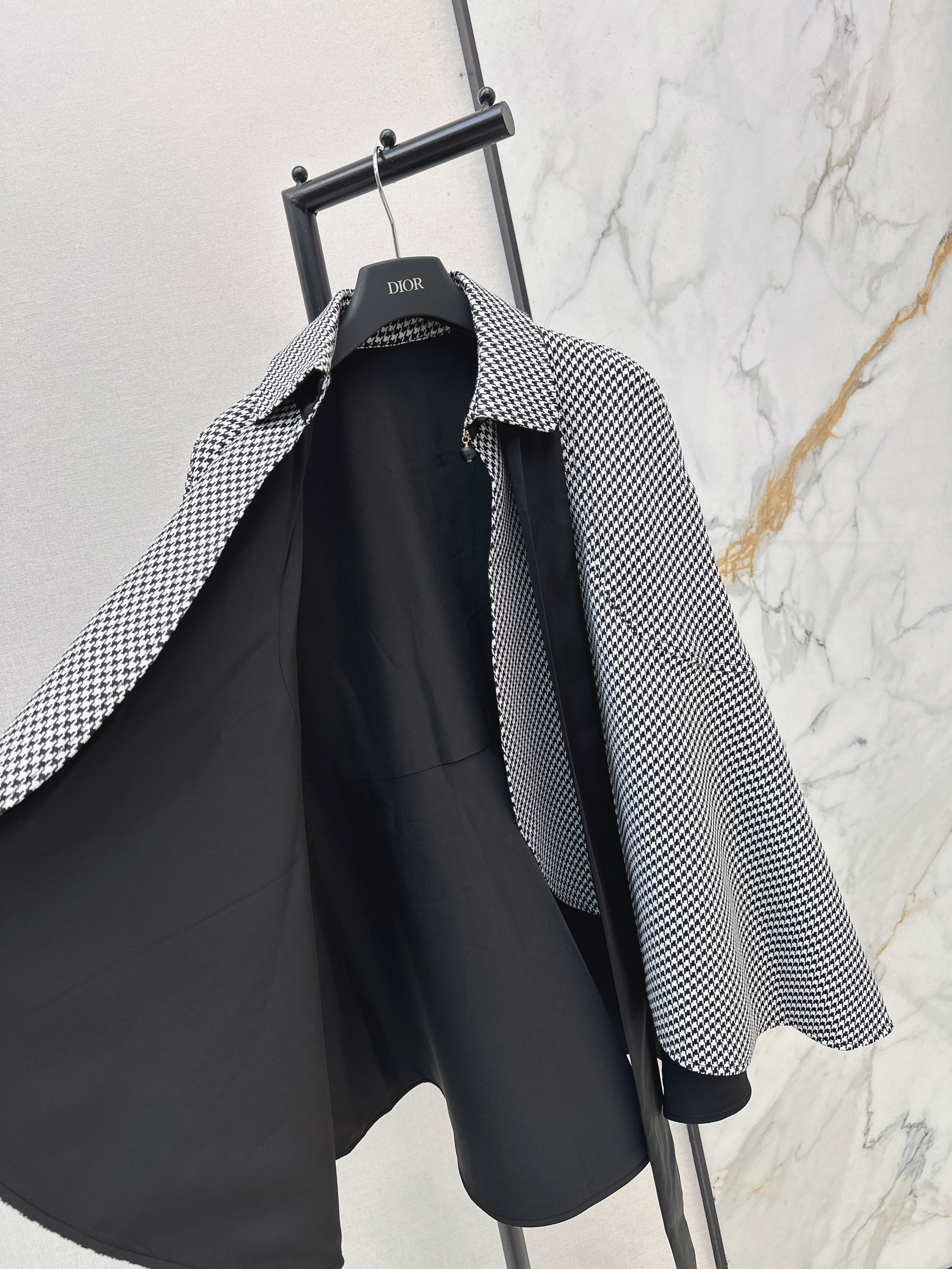 CD 26ss houndstone cape coat