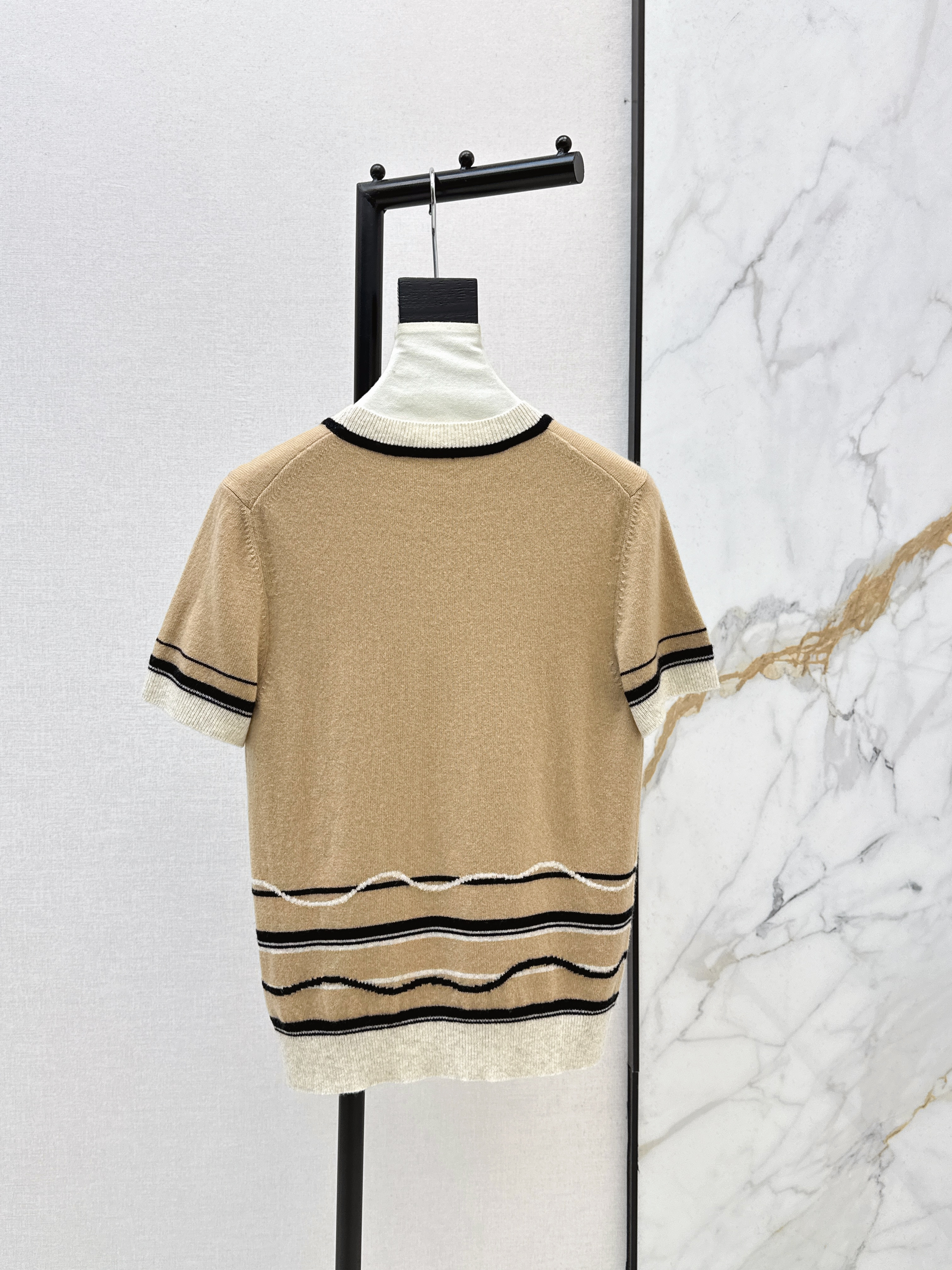 Herm 26ss stripe knit sweater