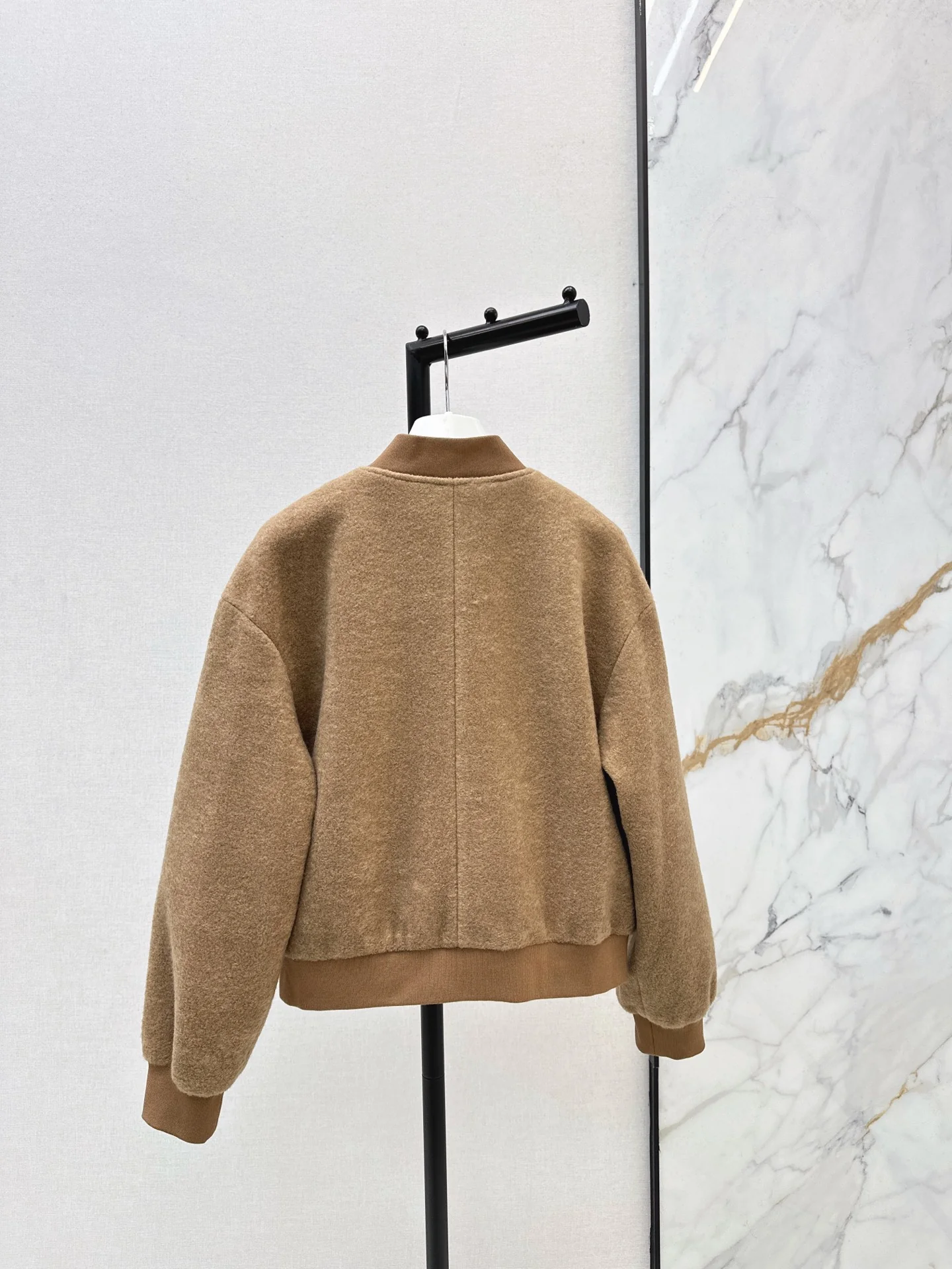 Loe 26ss bomber jacket