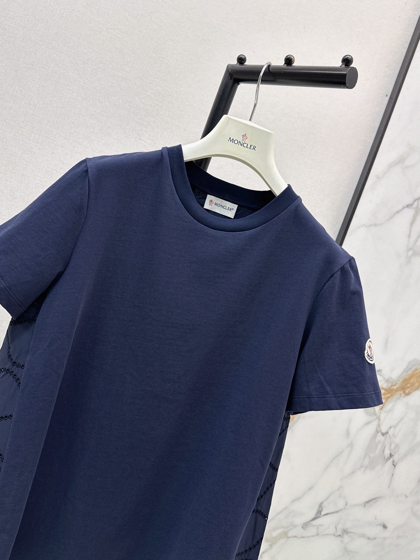 Monc 26ss embroidert t-shirt