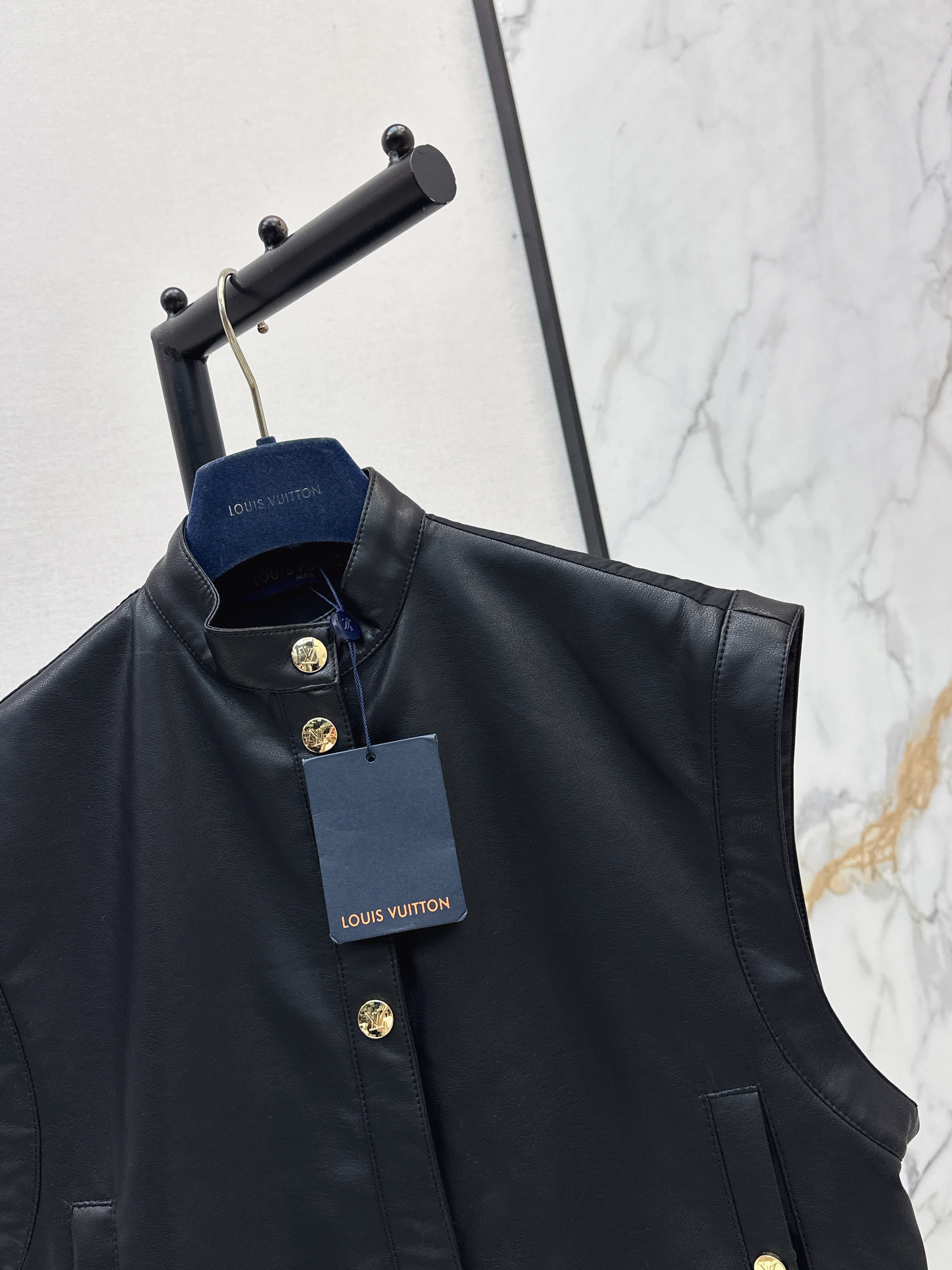 Loui 26ss pu leather contract waistcoat