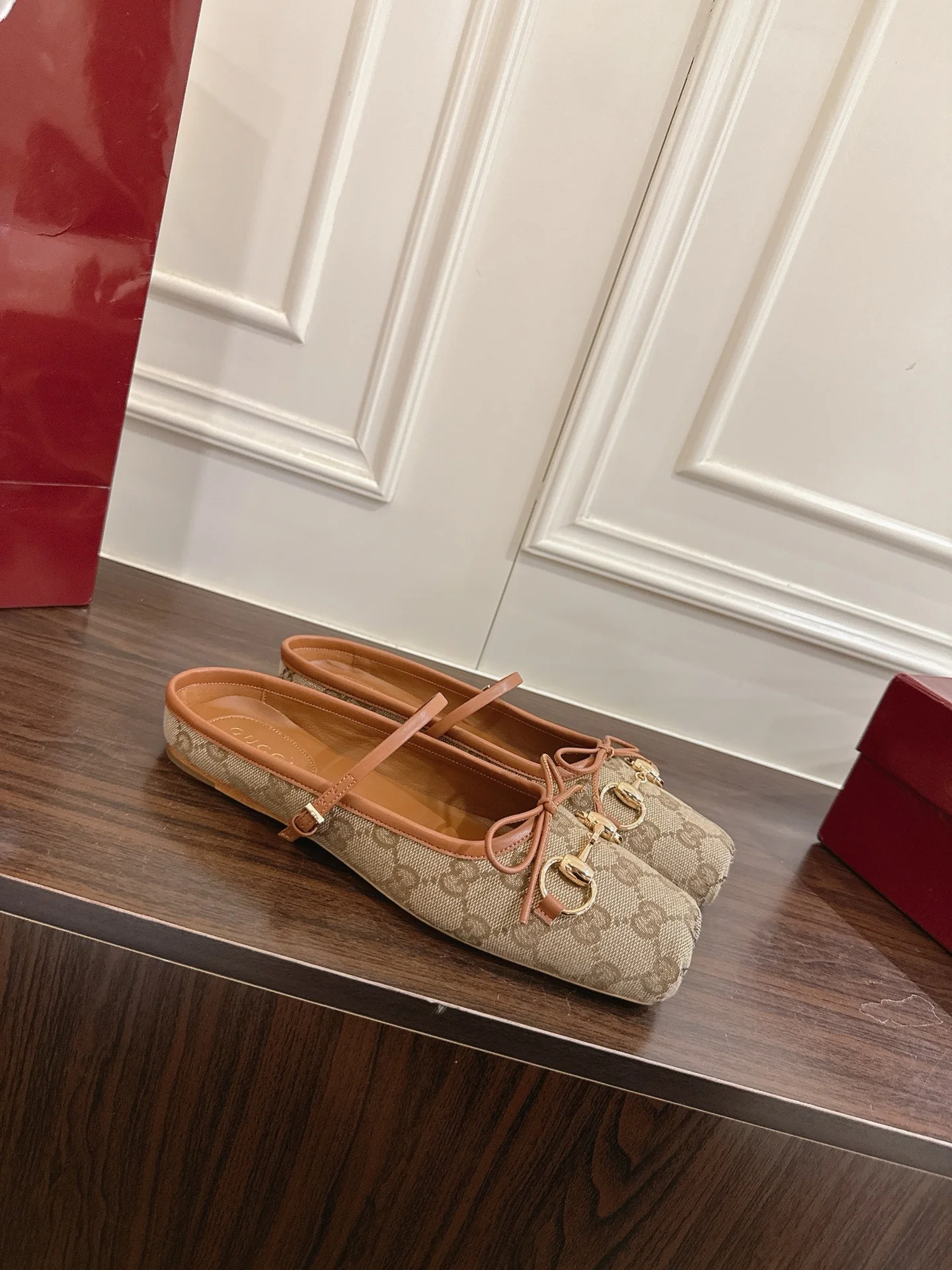 Guc 25fw mules