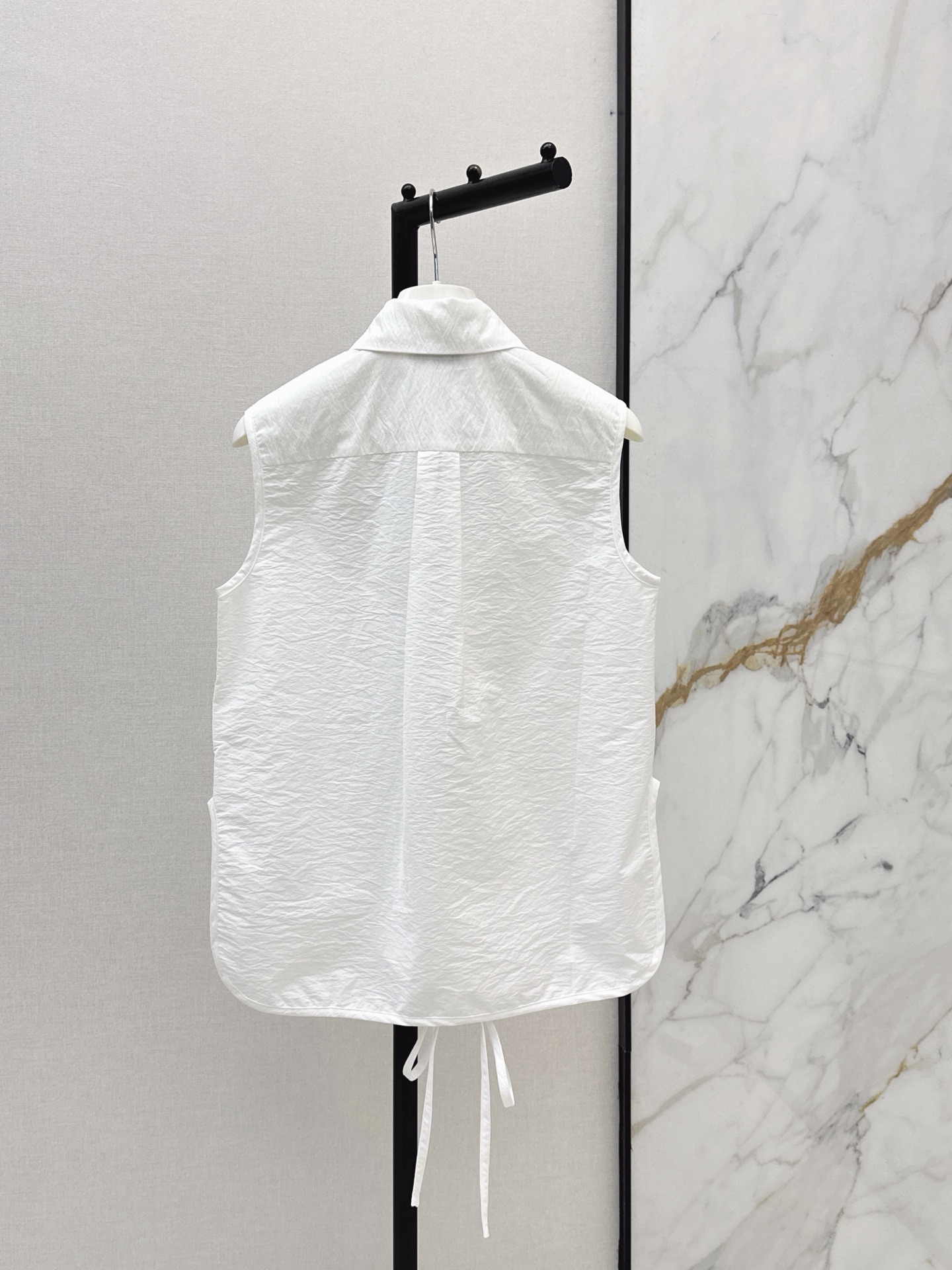 Loe 26ss sleeveless embroidery shirt
