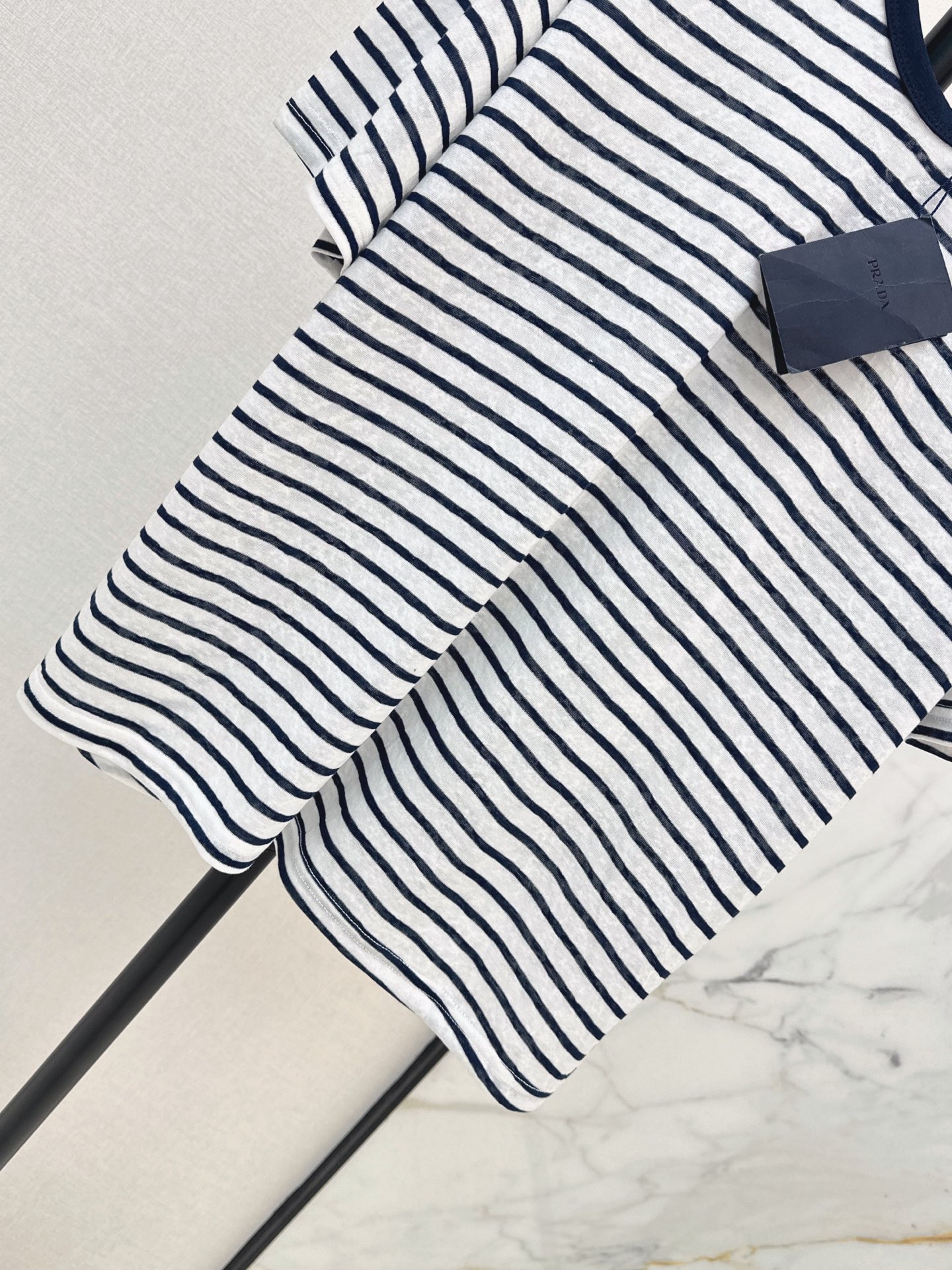 Pra 26ss v-neck t-shirt