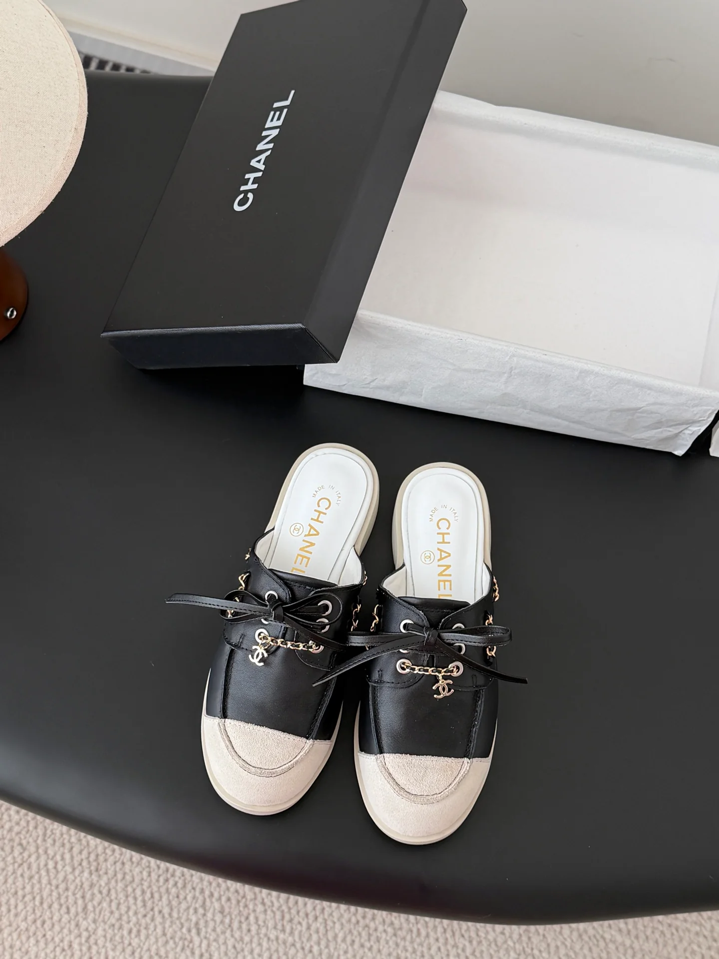 Chan 26ss slip-on shoes
