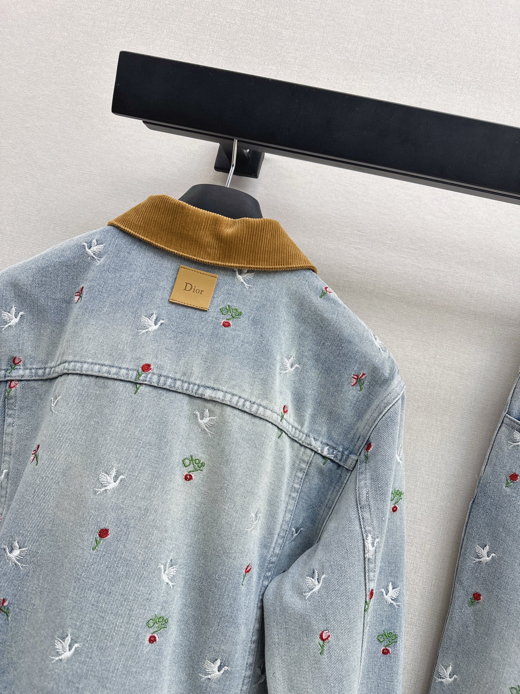 CD 26ss embroidery denim jacket