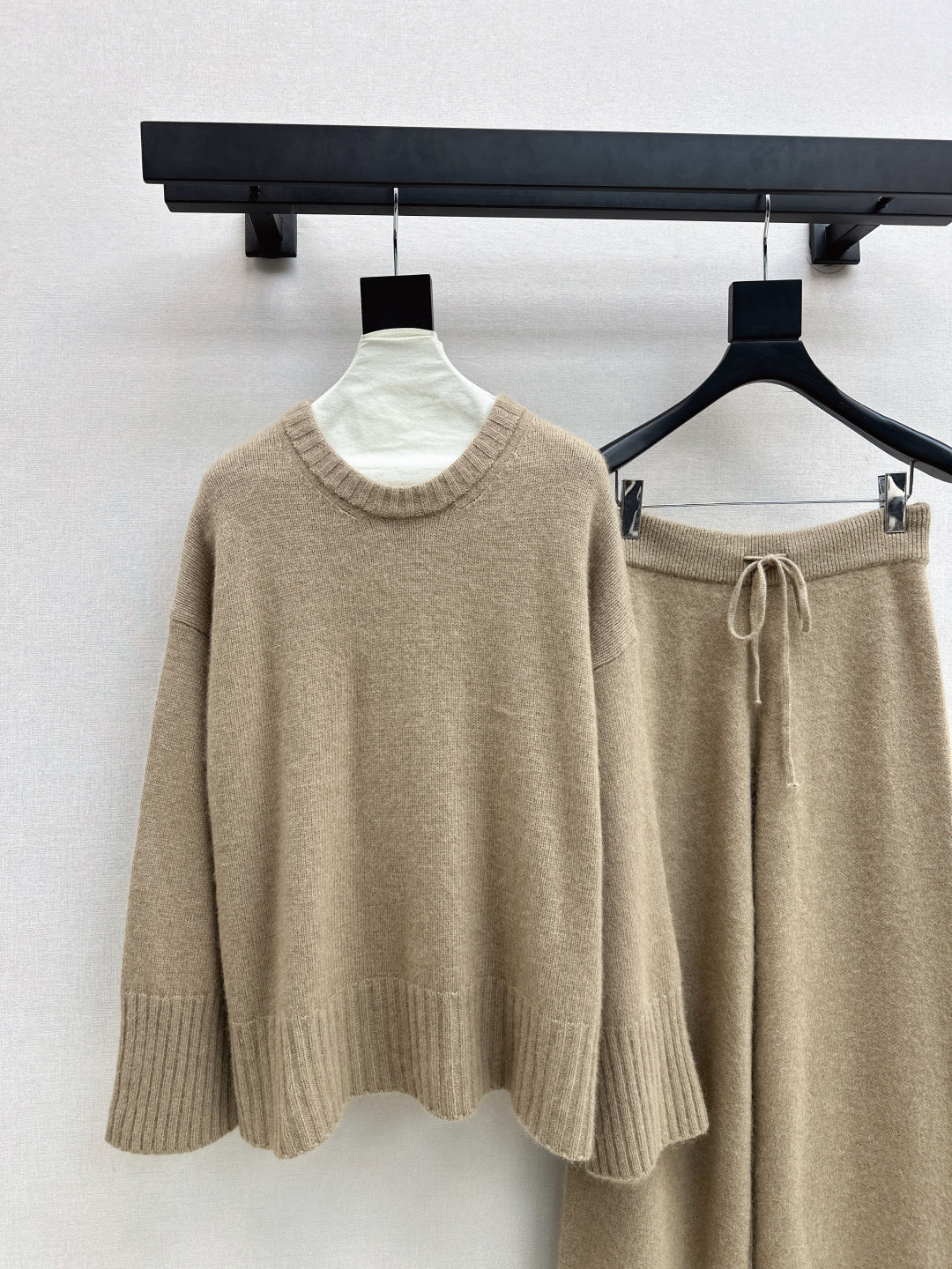 Brun 25fw knit sweater pants set