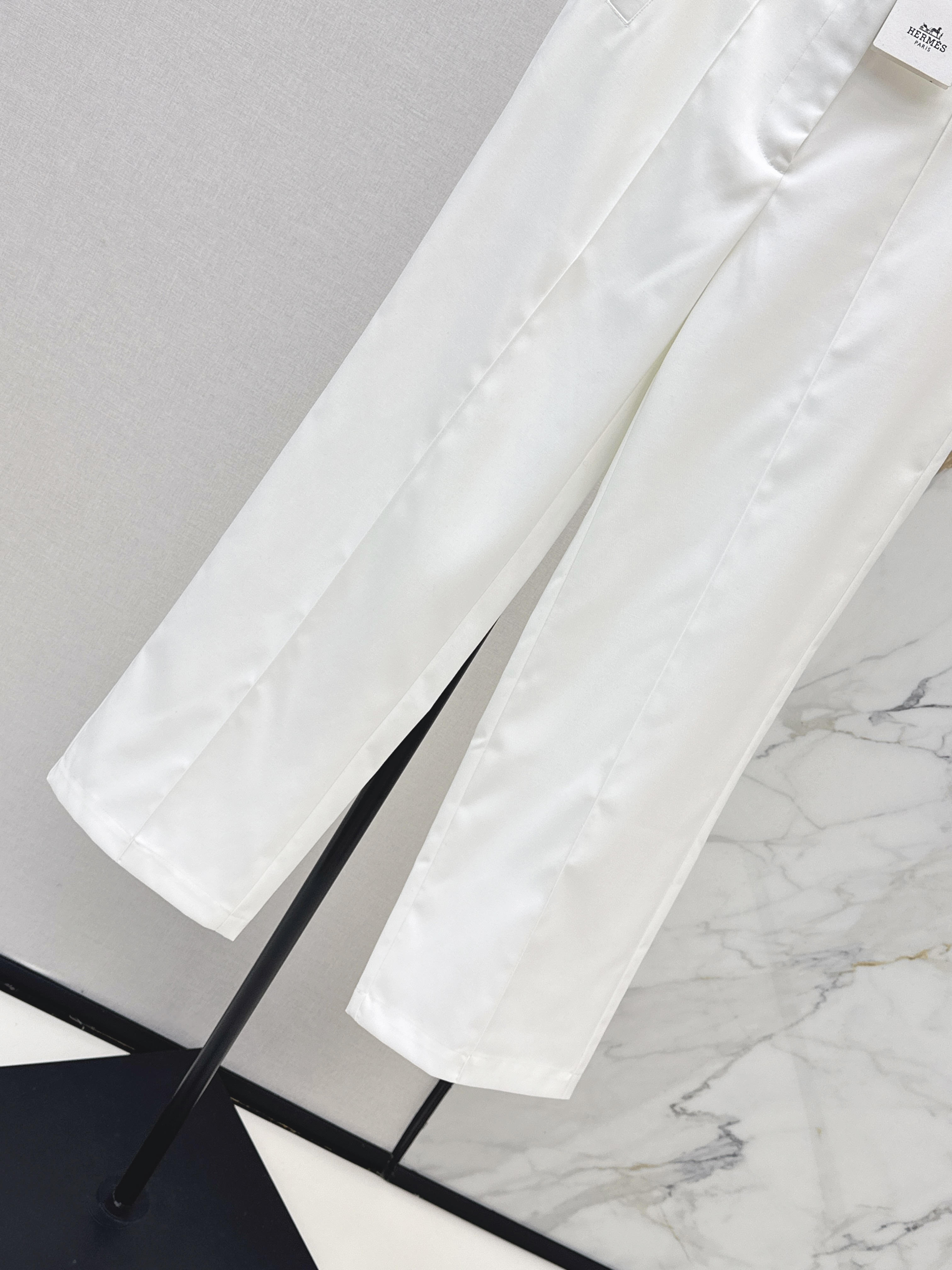 Her 26ss suit pants