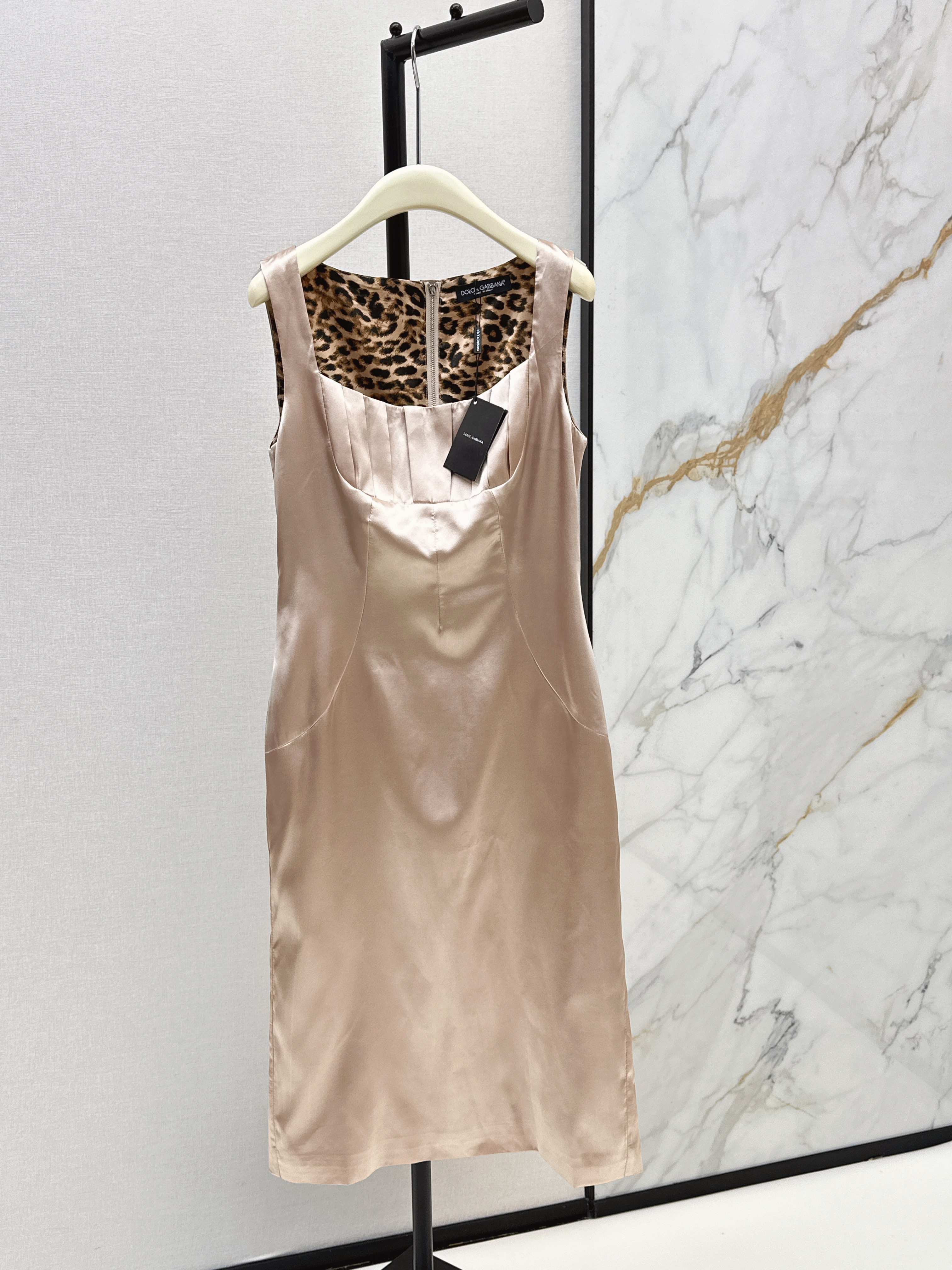 Dolc 26ss sleeveless dress