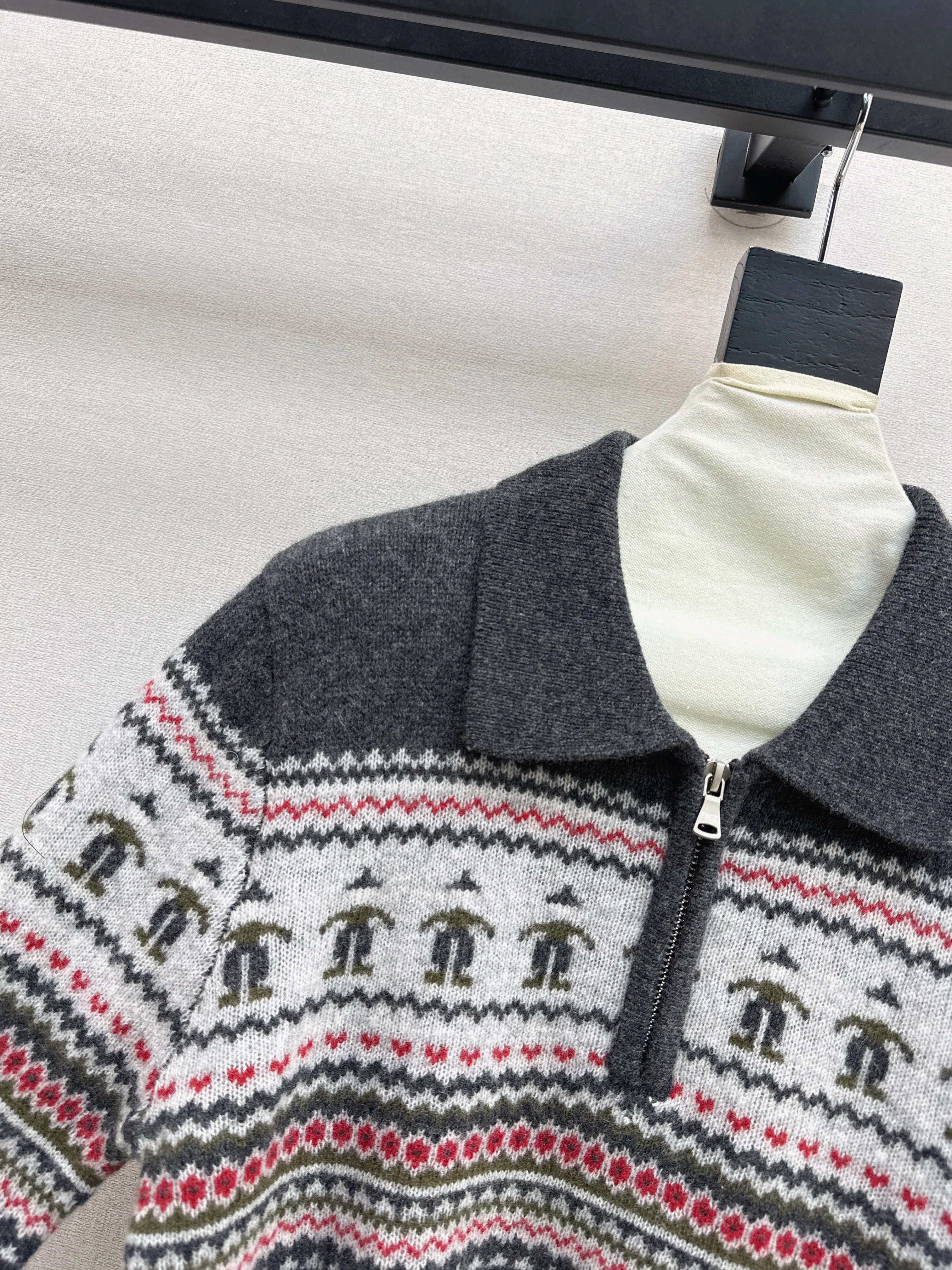 Chan 26ss fair isle sweater