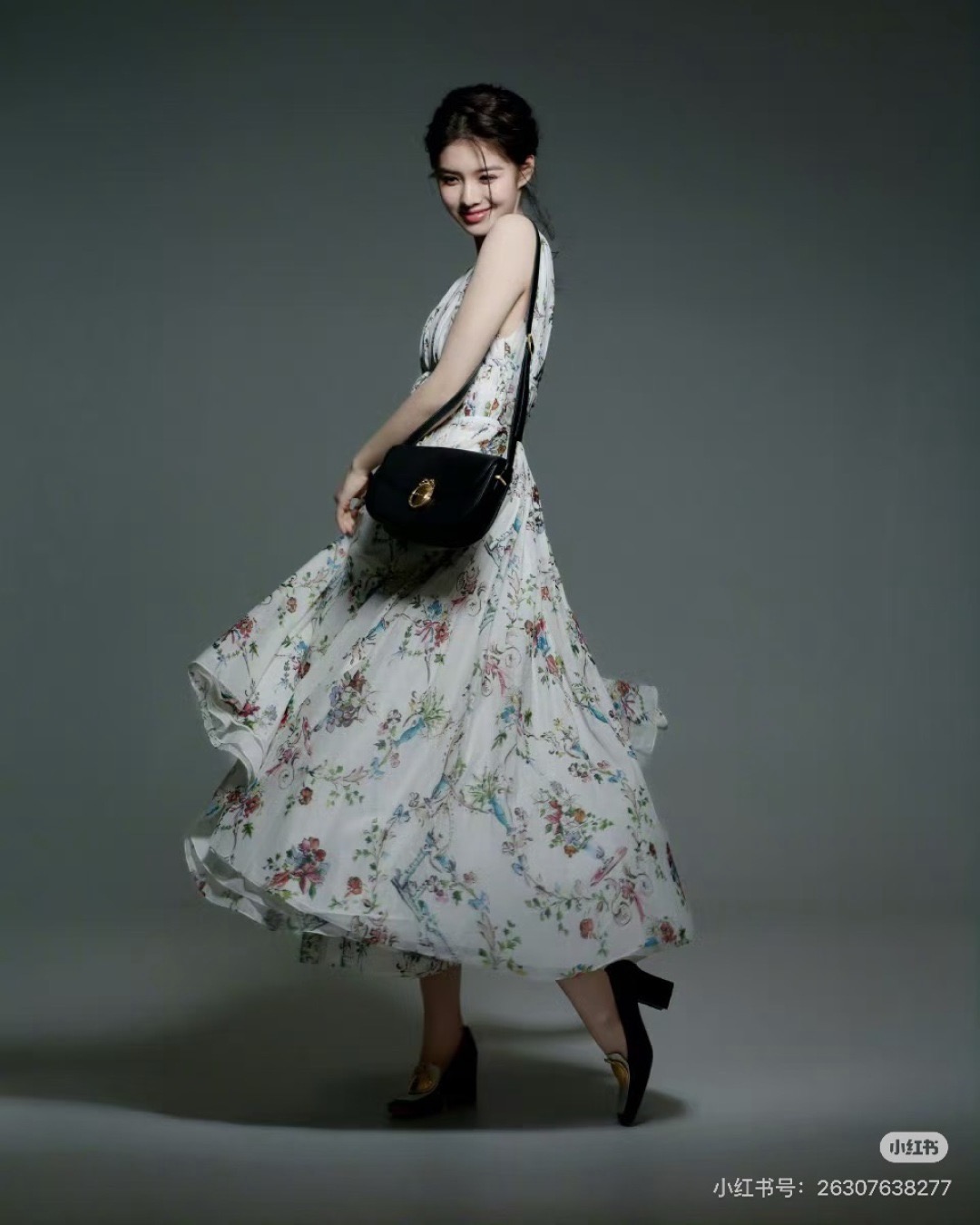 CD 26ss v-neck print dress
