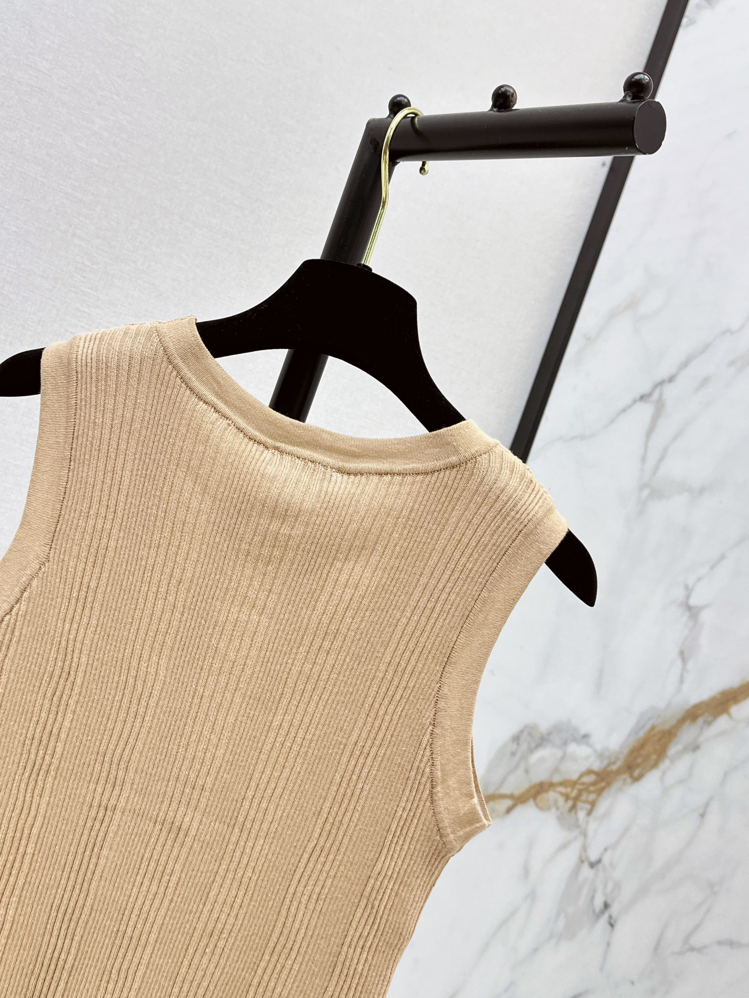 Chan 26SS Knit Tank Top