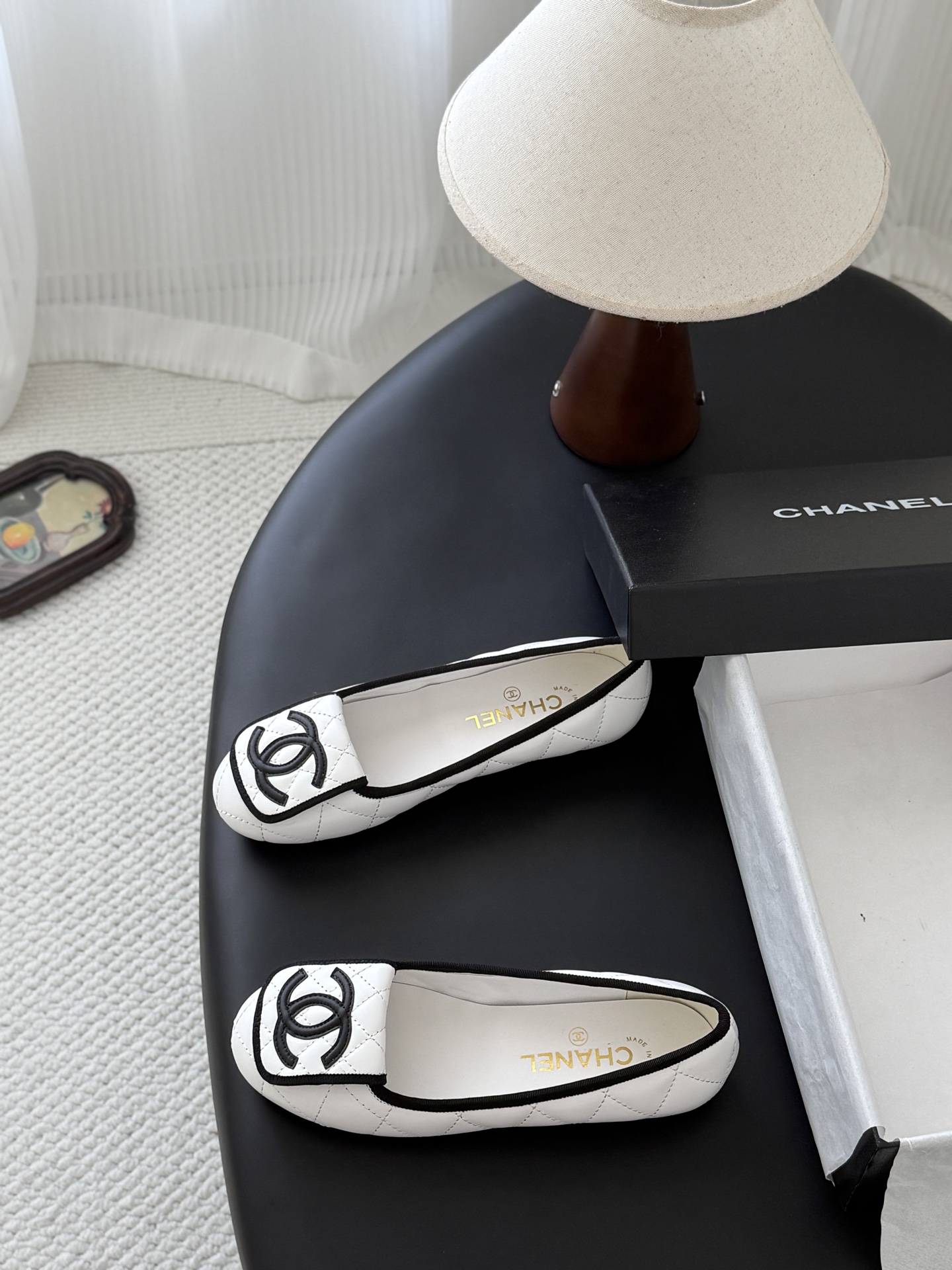 Chan 26C ballet flats