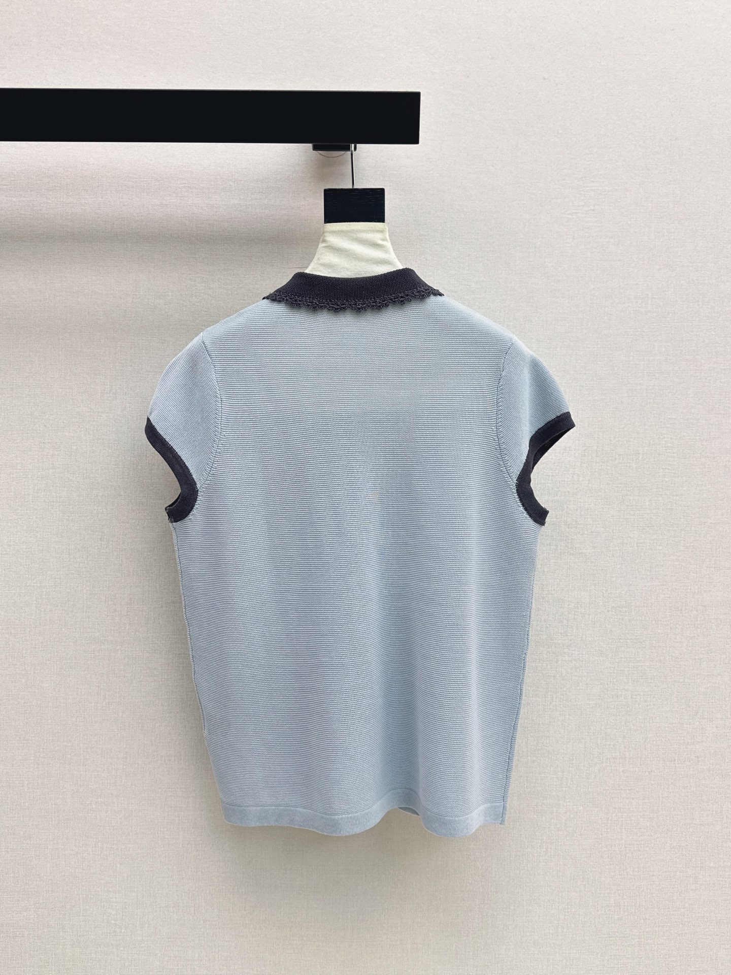 Miu 26ss sleeveless polo knitwear