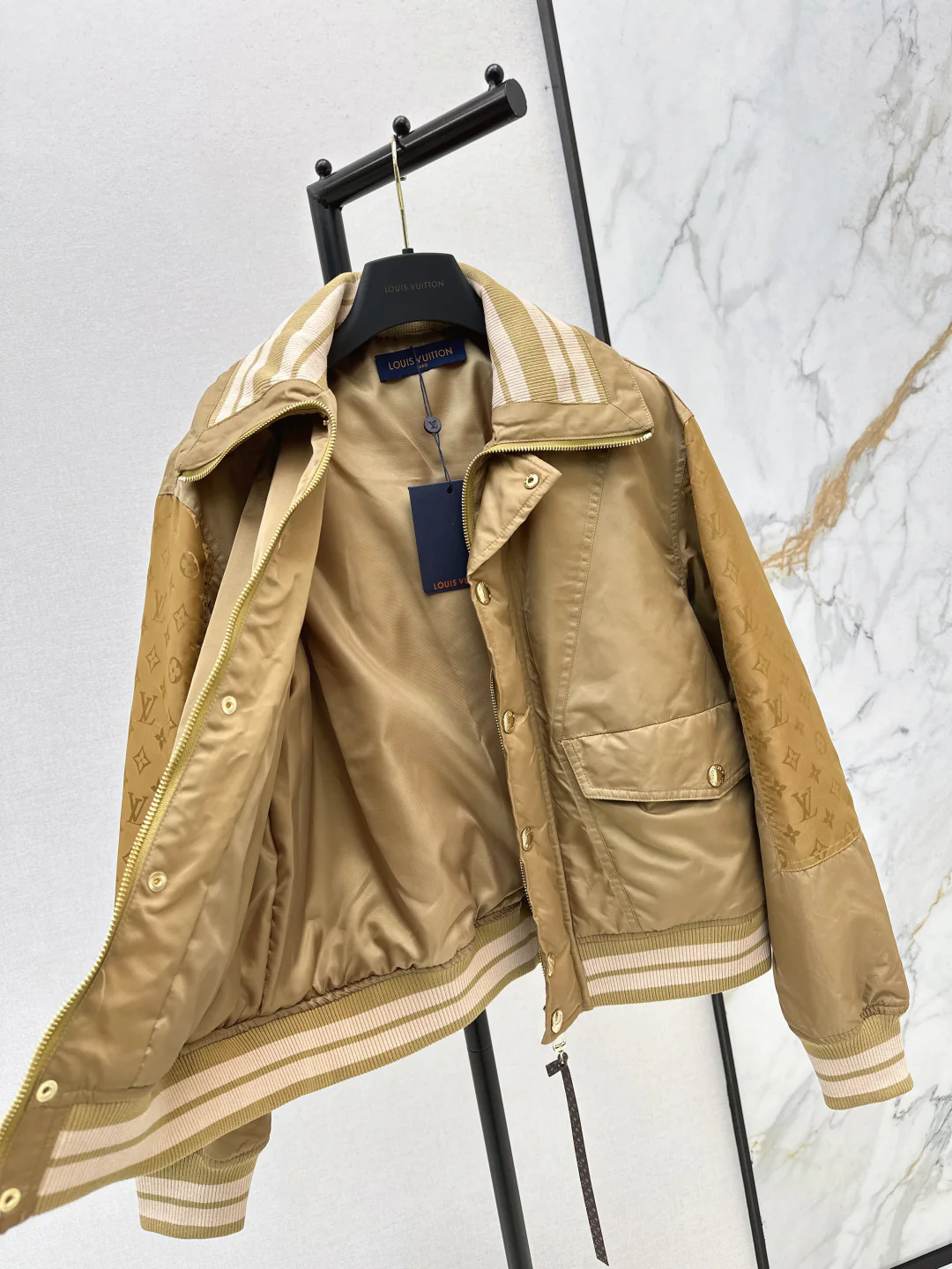 Loui 25fw padded jacket