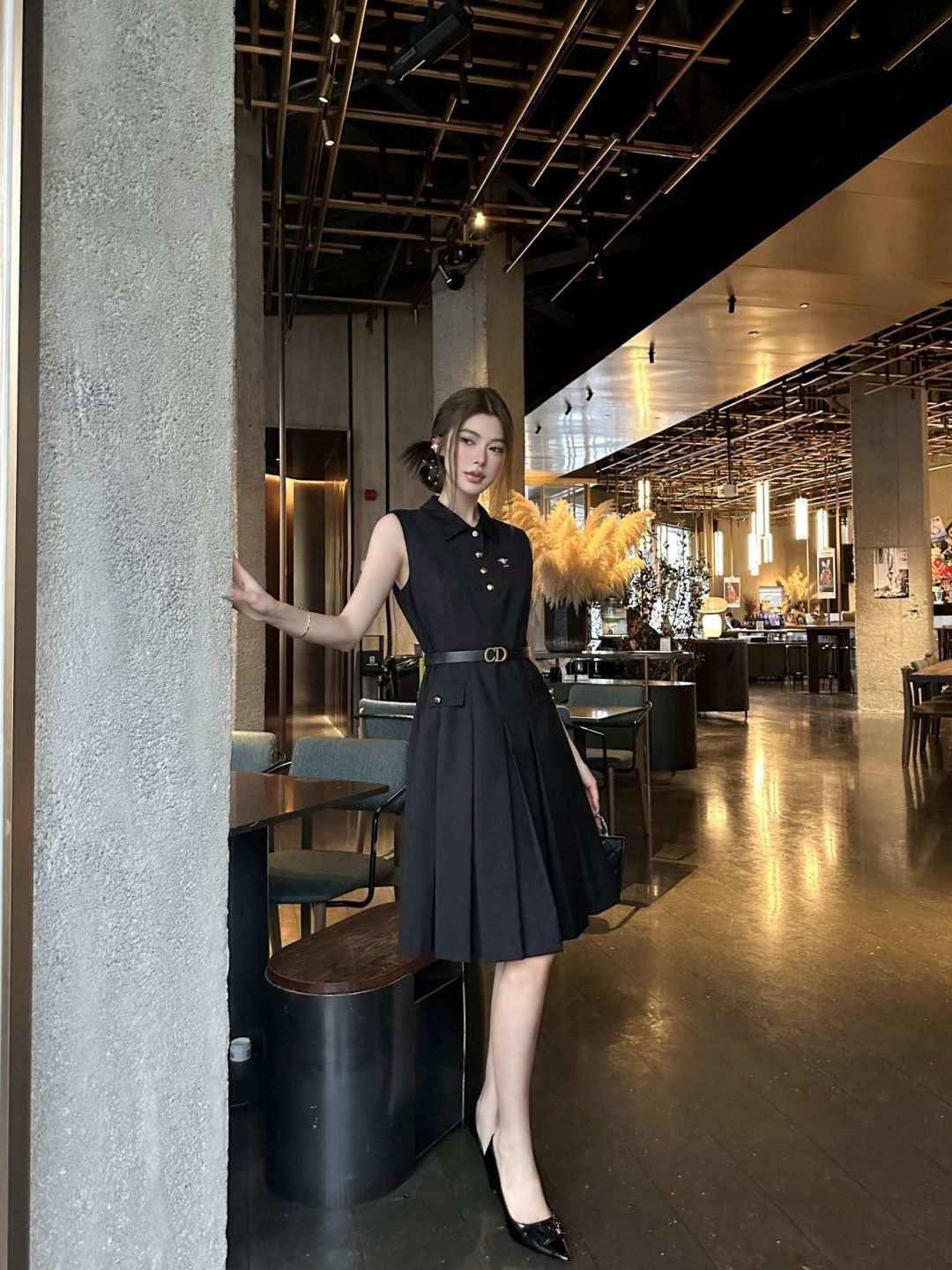 CD 26ss sleeveless belted dress