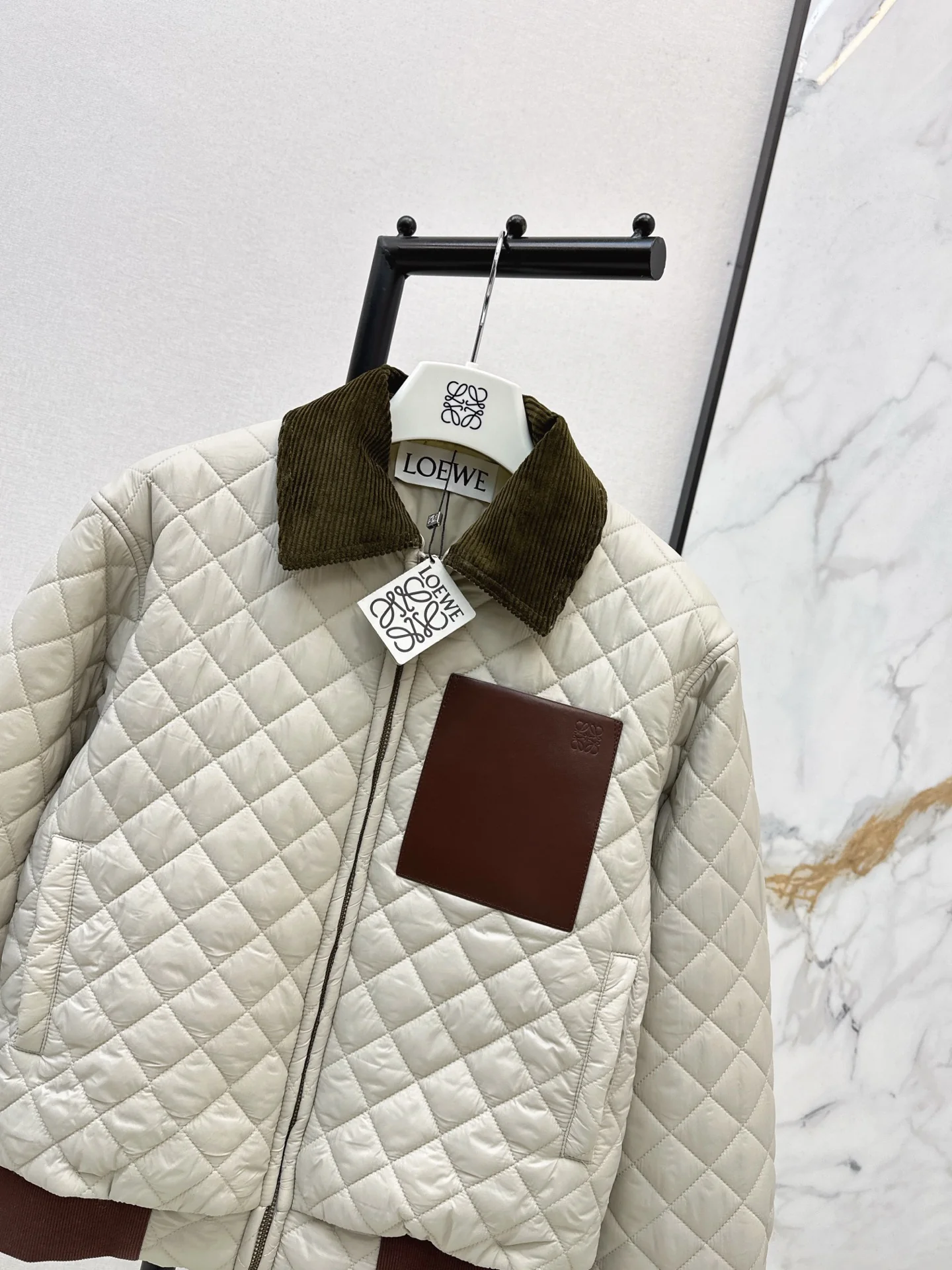 Loe 25fw padded jacket