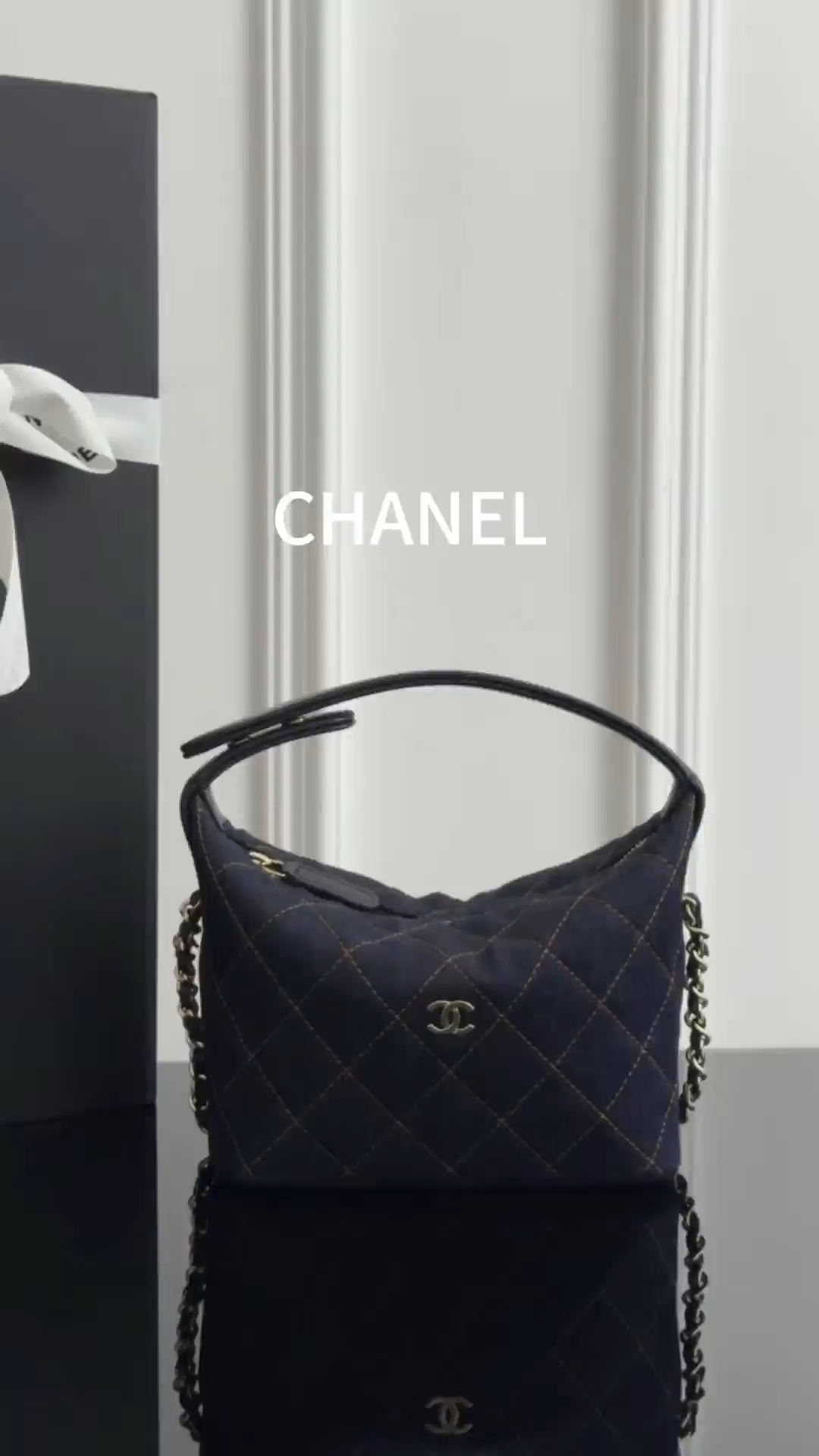 Chan 26P denim clutch with chain