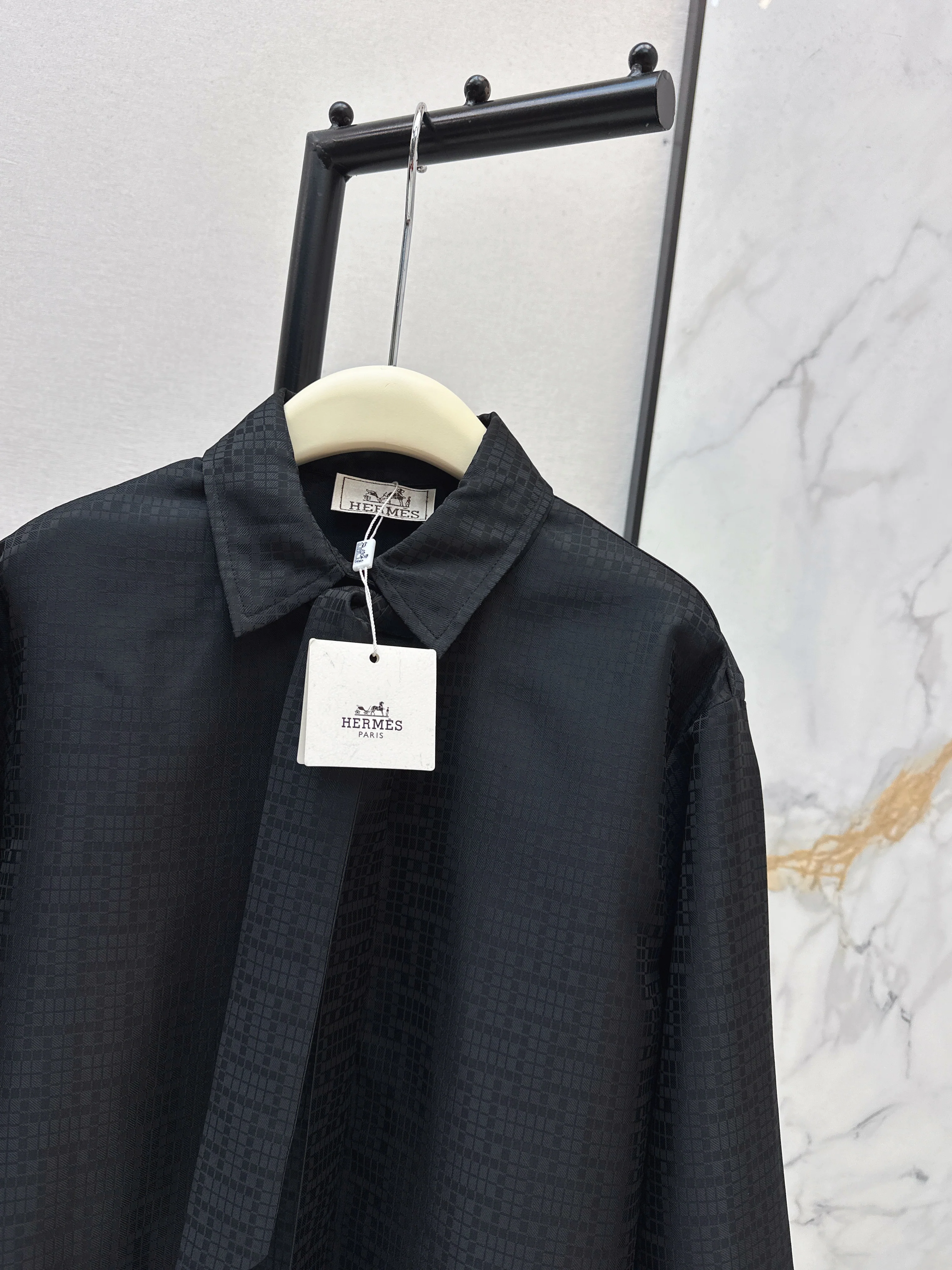 Herm 26ss jacquard -neck shirts