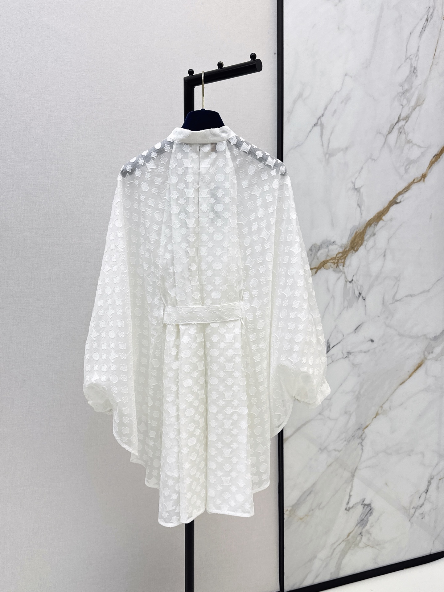 Loui 26ss jacquard lantern sleeve shirt