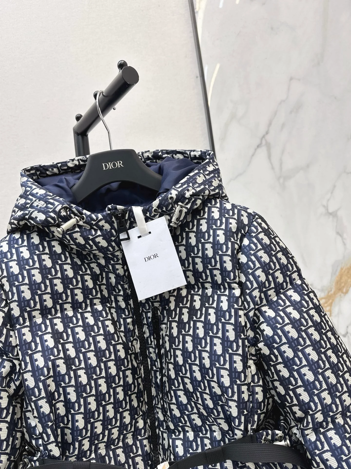 CD 25fw hooded puffer jackets