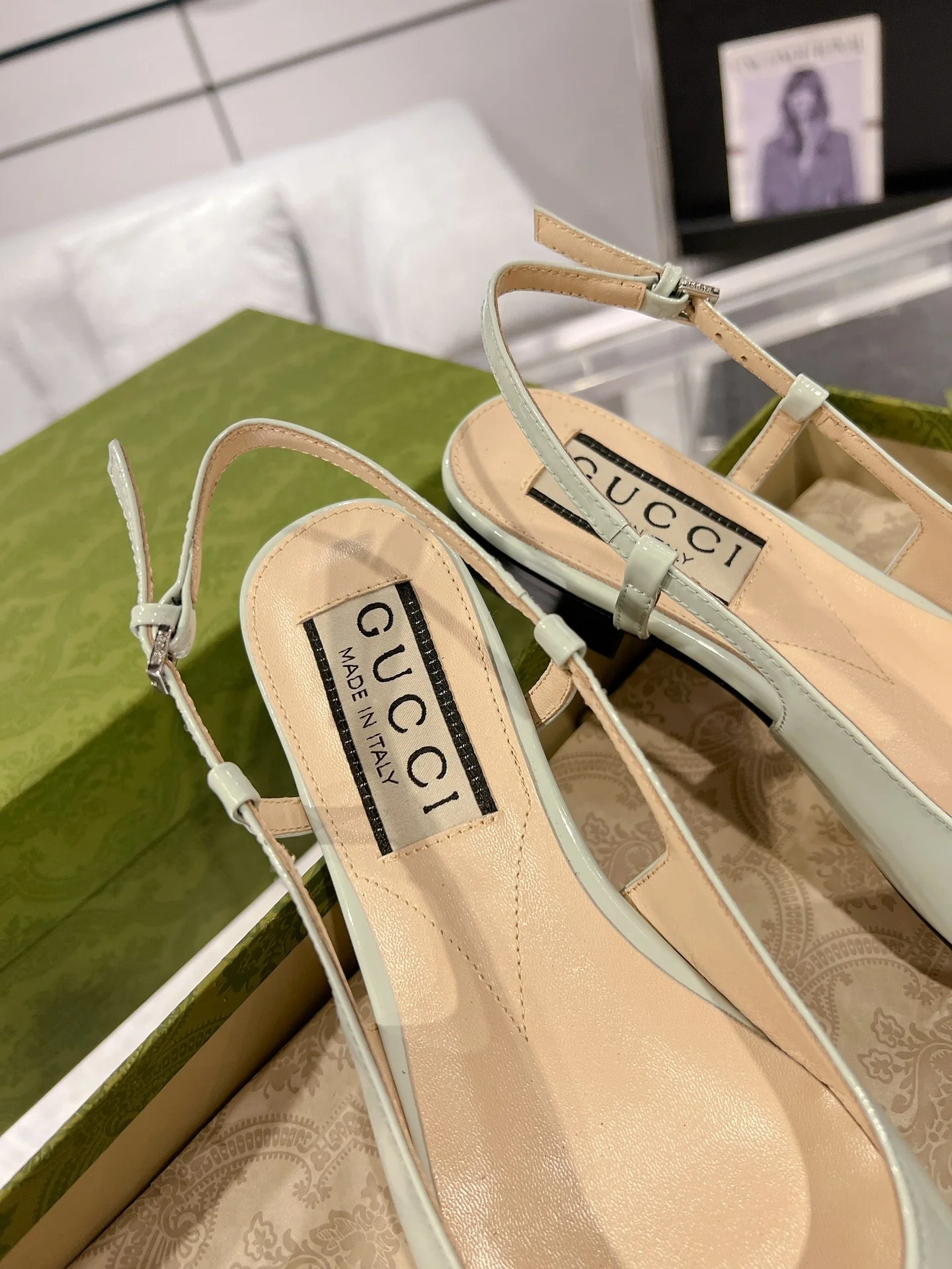 Gucc 25fw slingback flats with crystal diamond blingbling