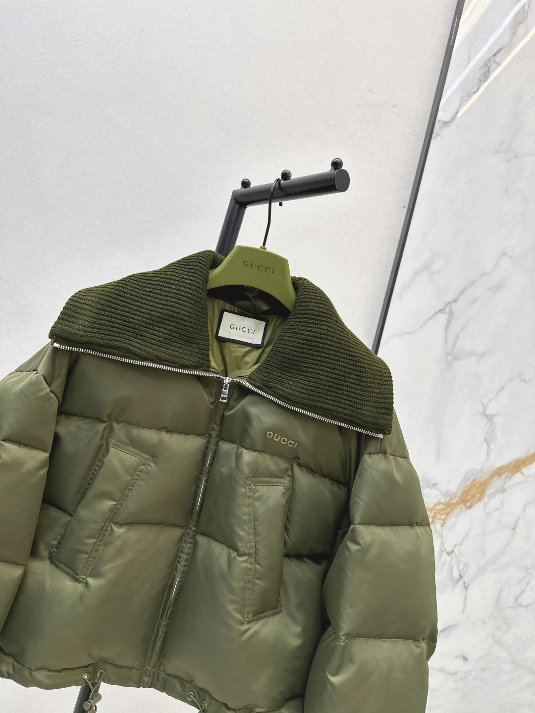 Guc 25fw down jacket