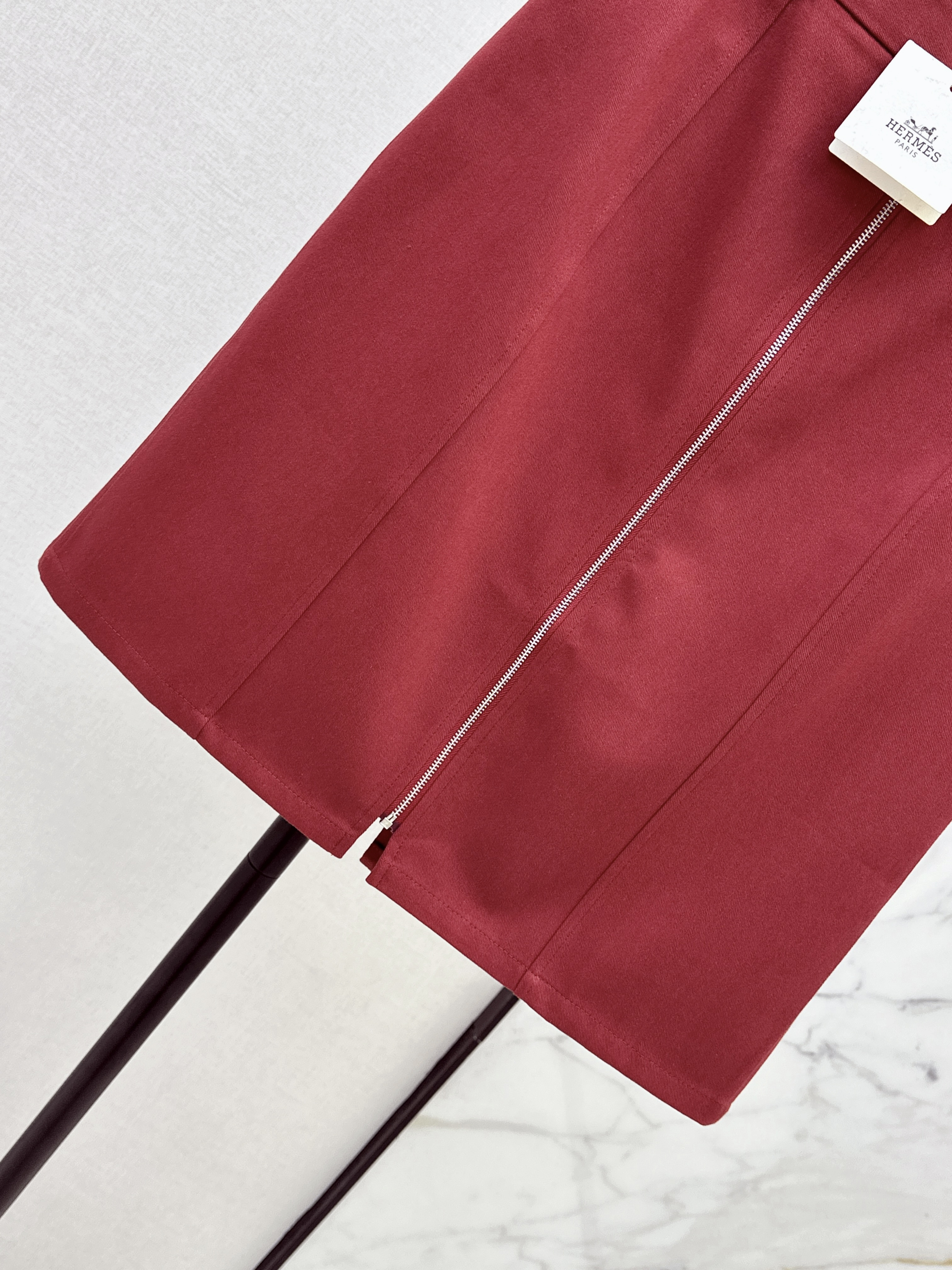 Her 26ss zip-up skirt