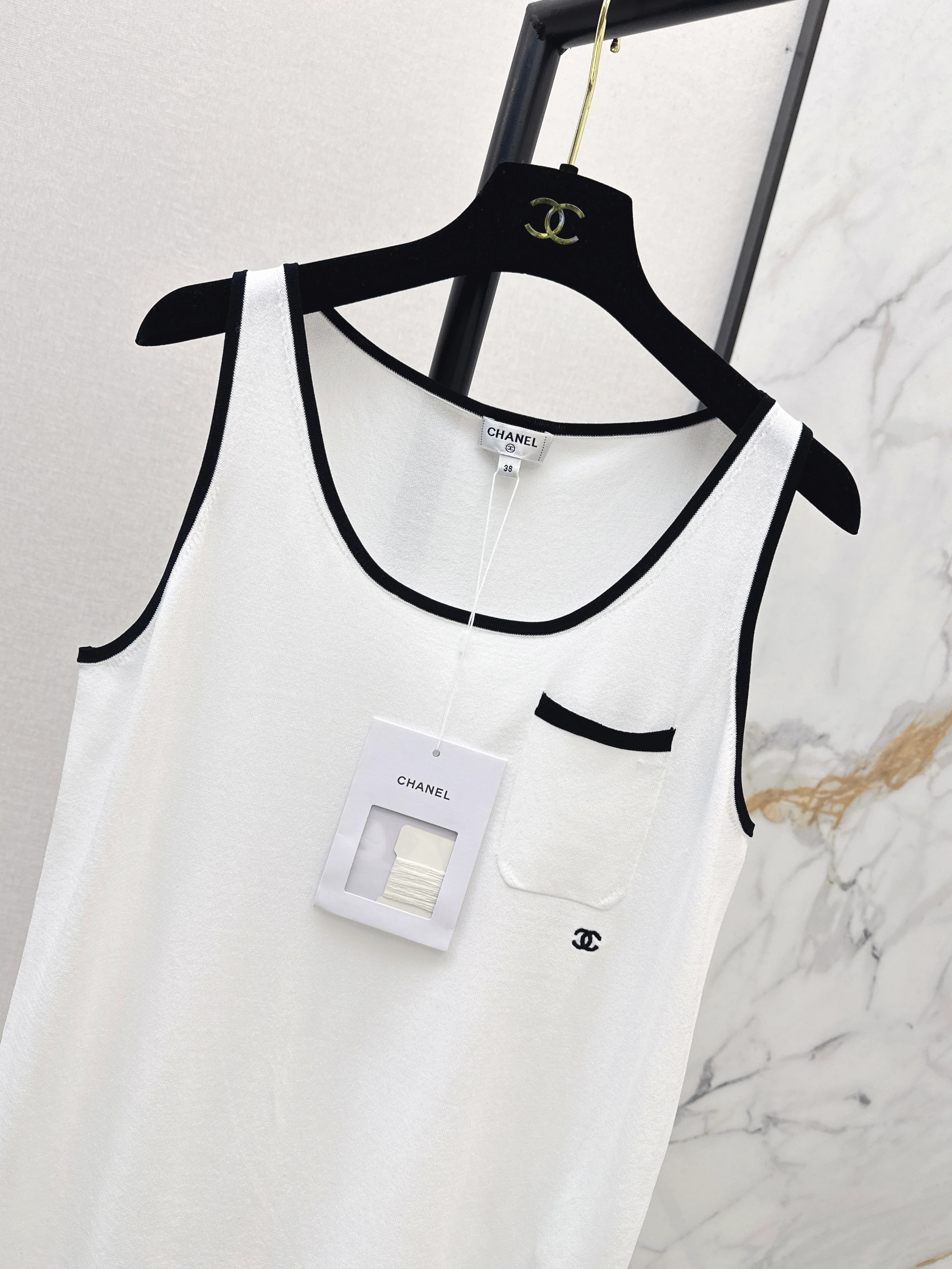 Chan 26ss knitted vest