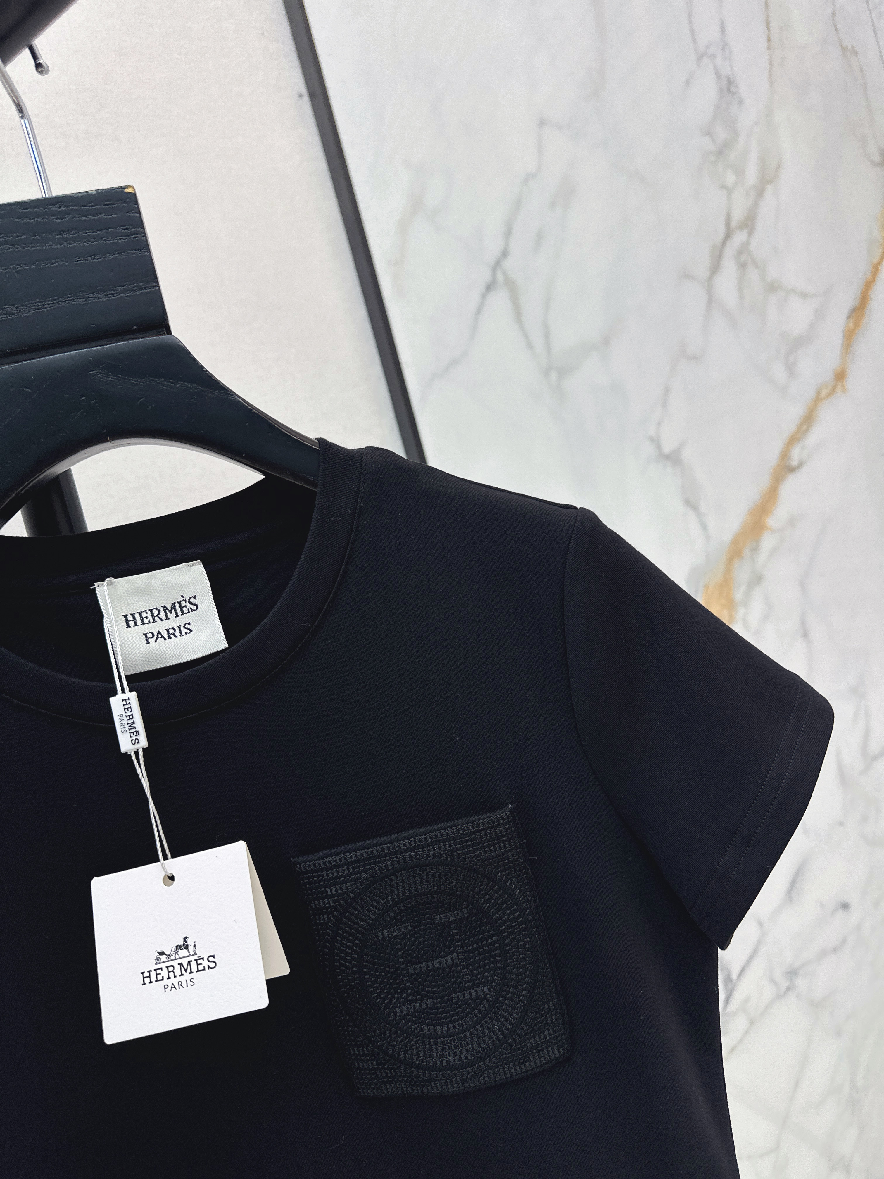 Her 26ss t-shirt