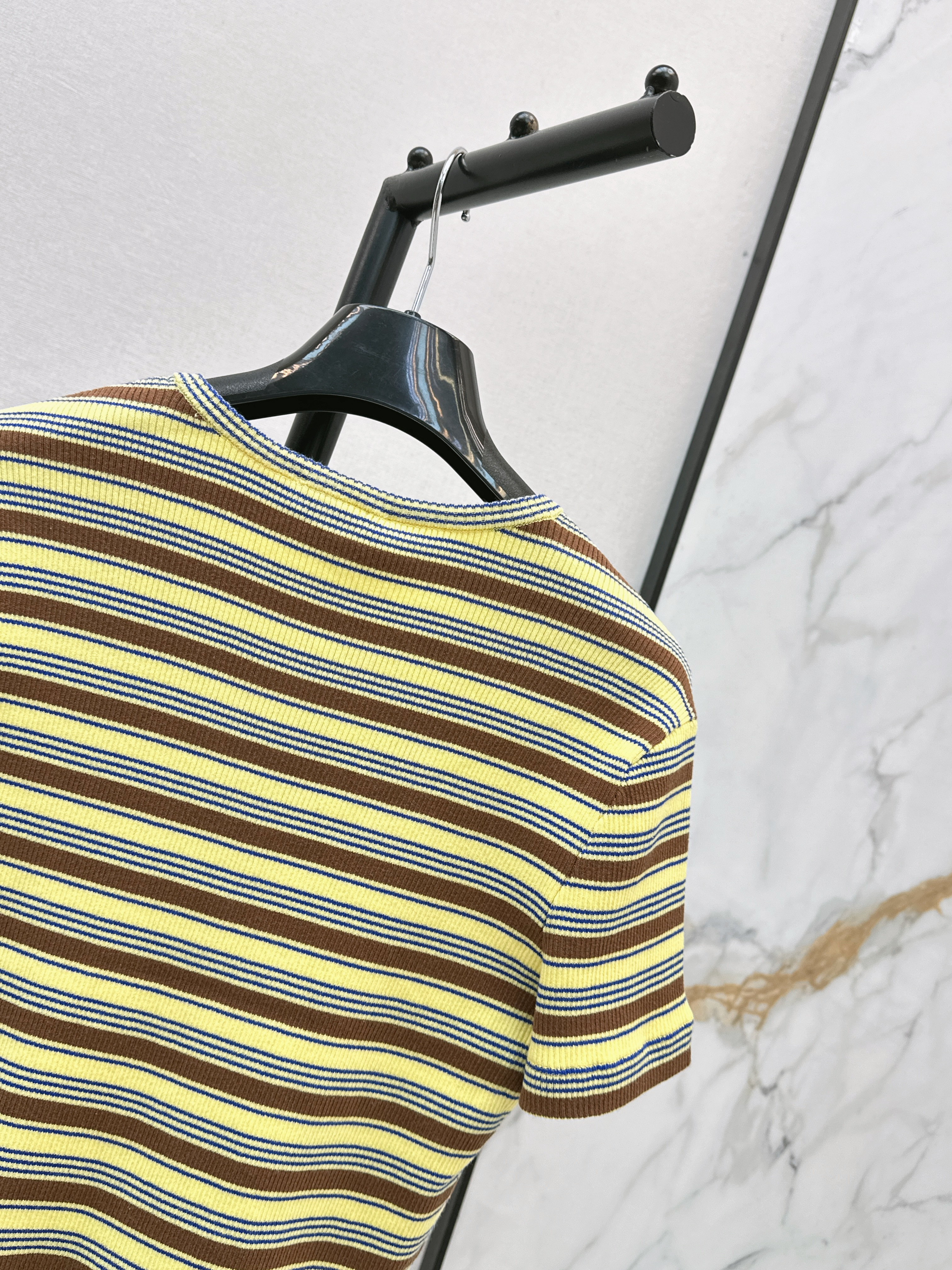 Fend 26ss stripe t-shirt