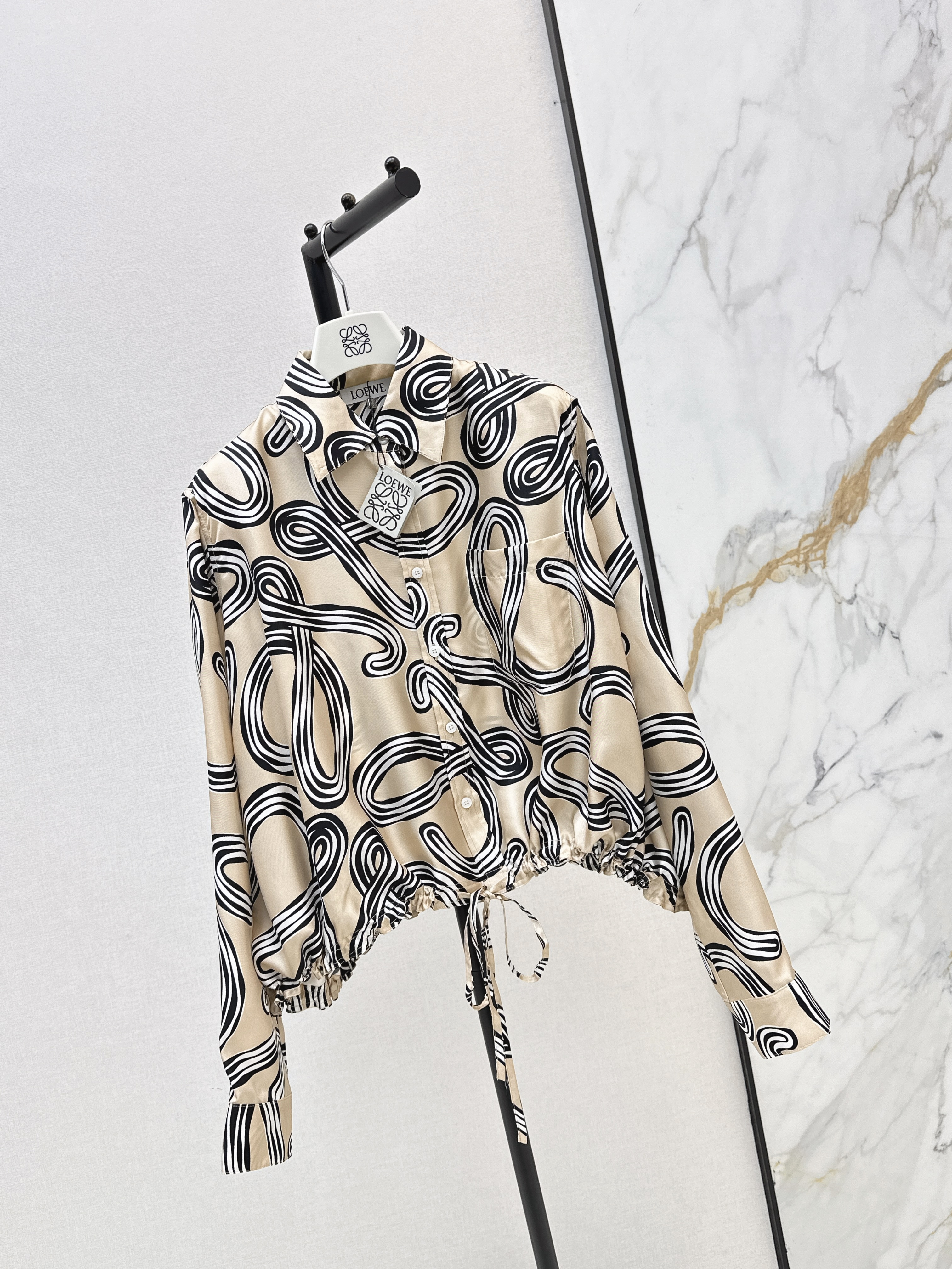 Loe 26ss print silk drawstring shirt