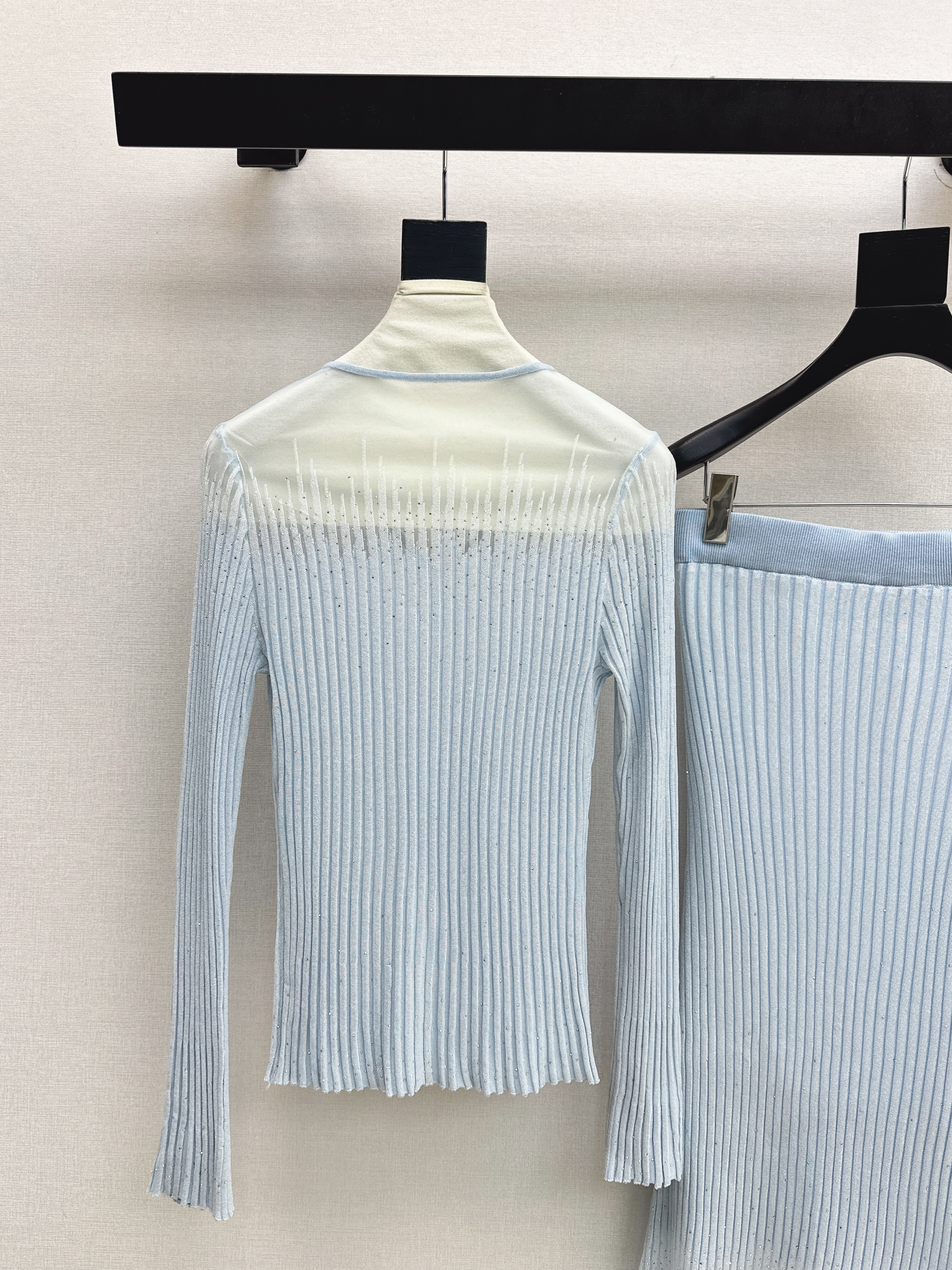 Chan 26ss rhinestone knit suit