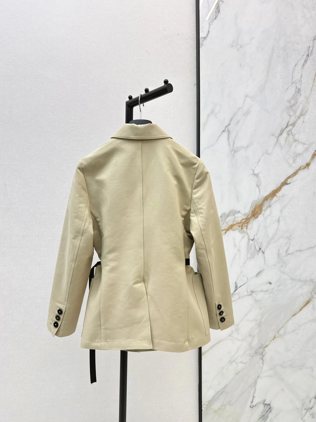 CD 25fw trench coats