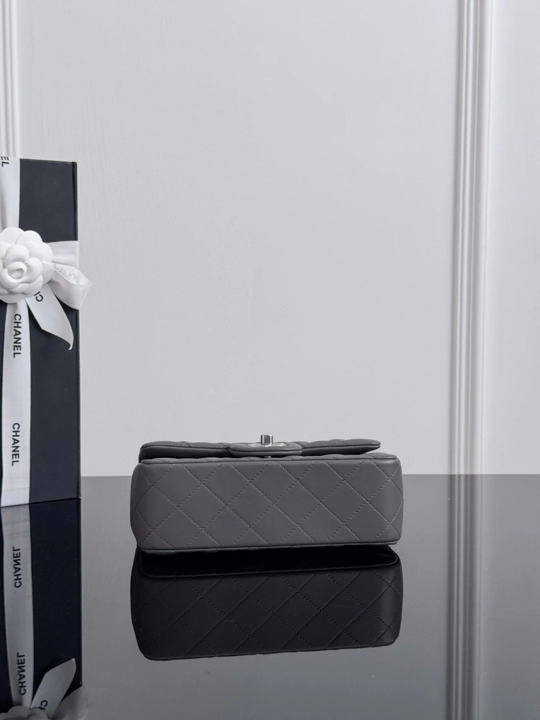 Chan cf20 chain shoulder bag